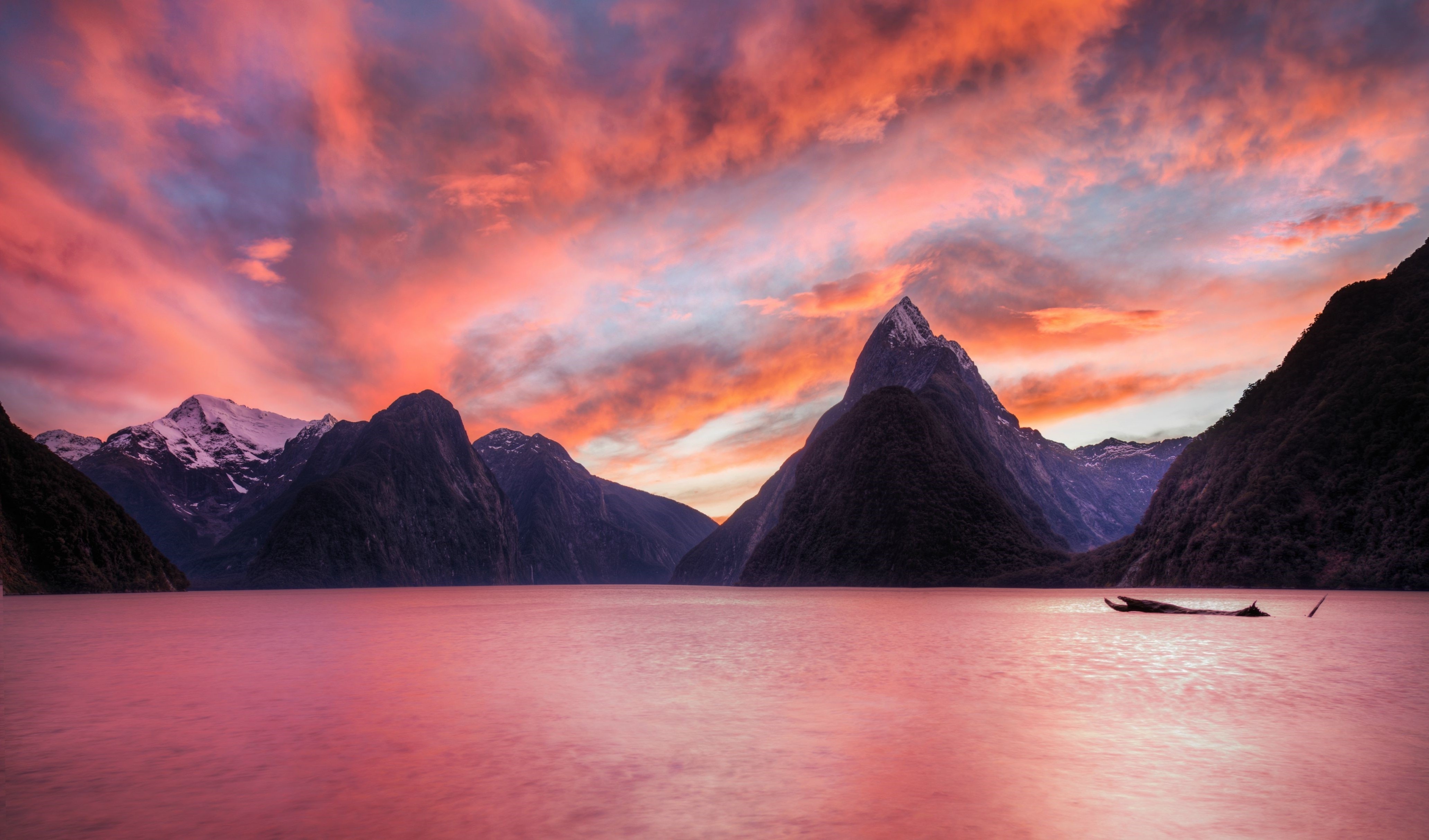 Fiordland National Park mountains and lake at sunset HD Wallpaper