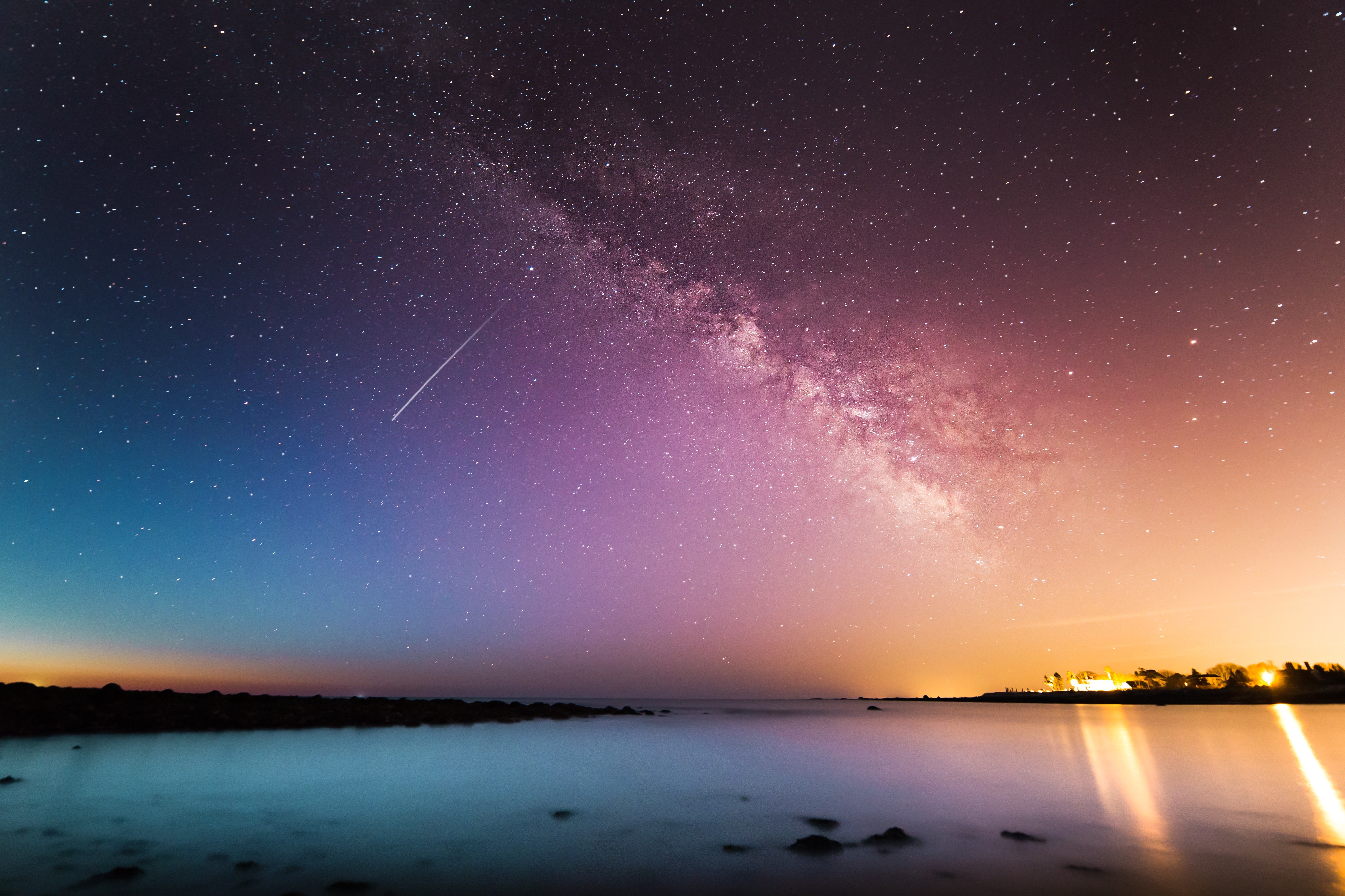 Milky Way galaxy over the ocean with a shooting star HD Wallpaper