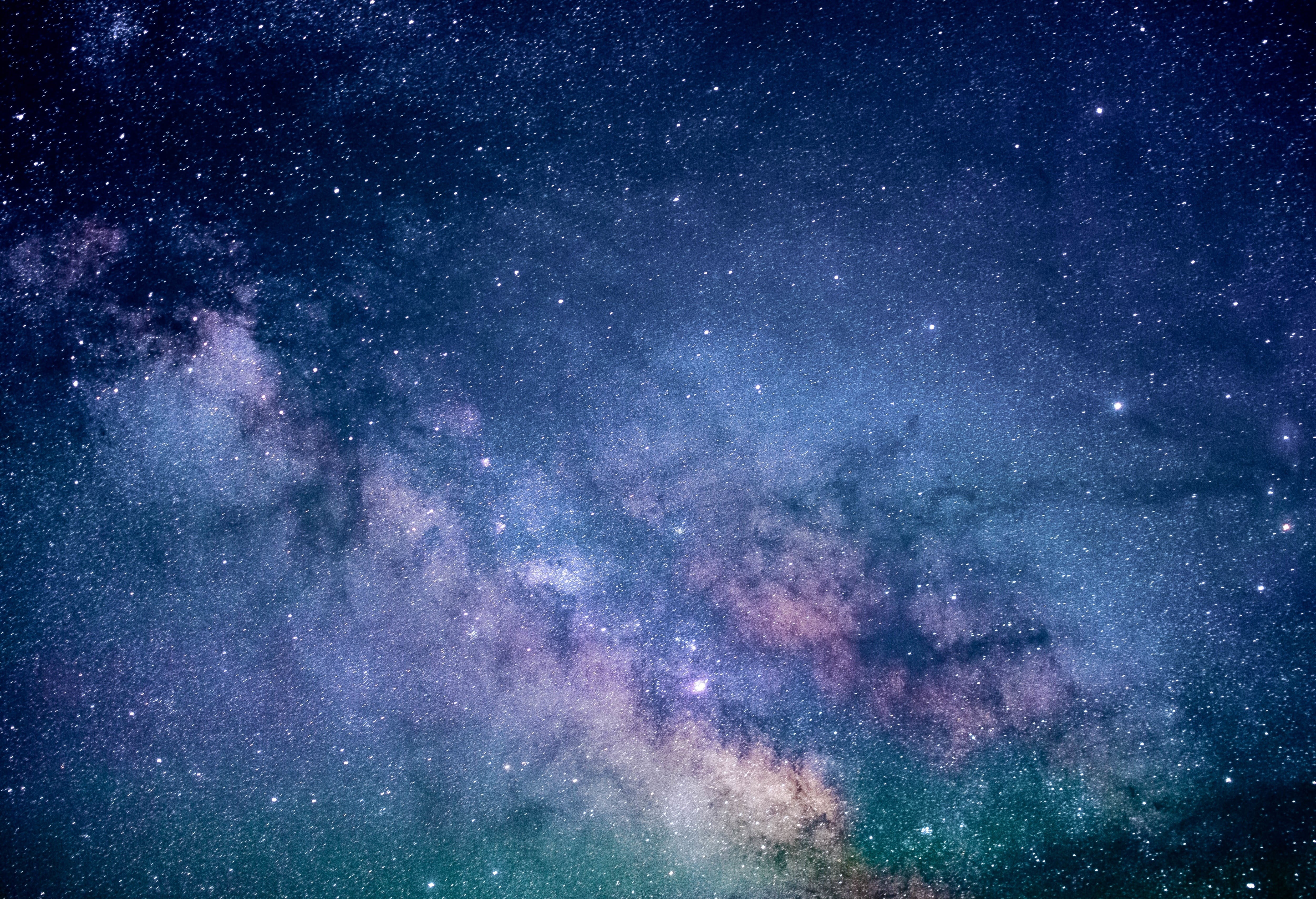 Milky Way galaxy with stars and nebulae HD Wallpaper