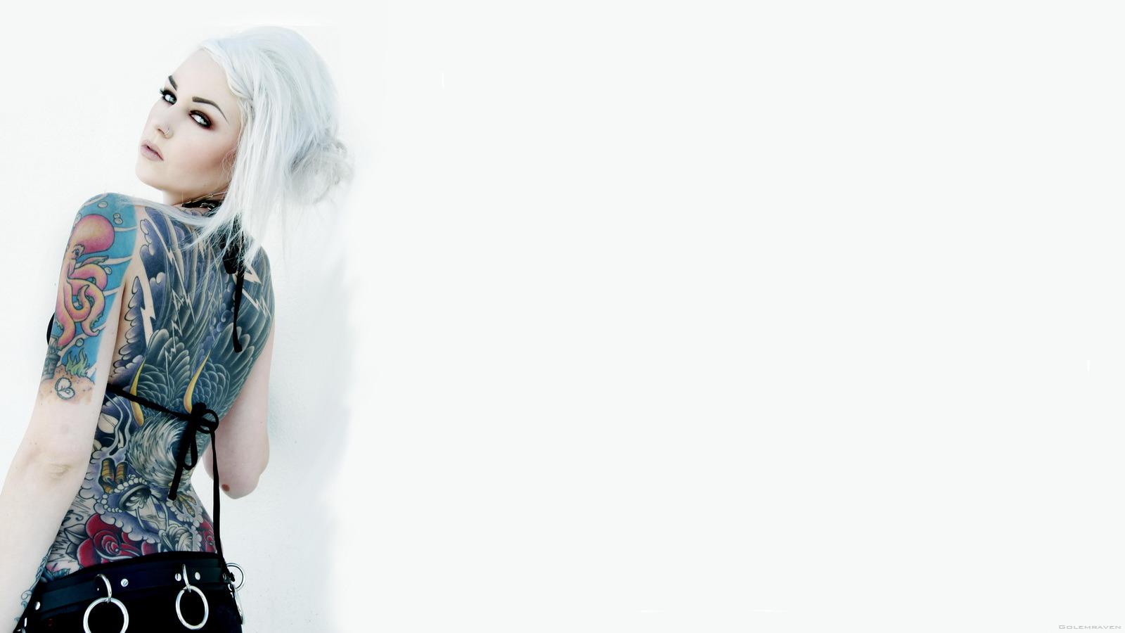 Woman with white hair and full body tattoos HD Wallpaper