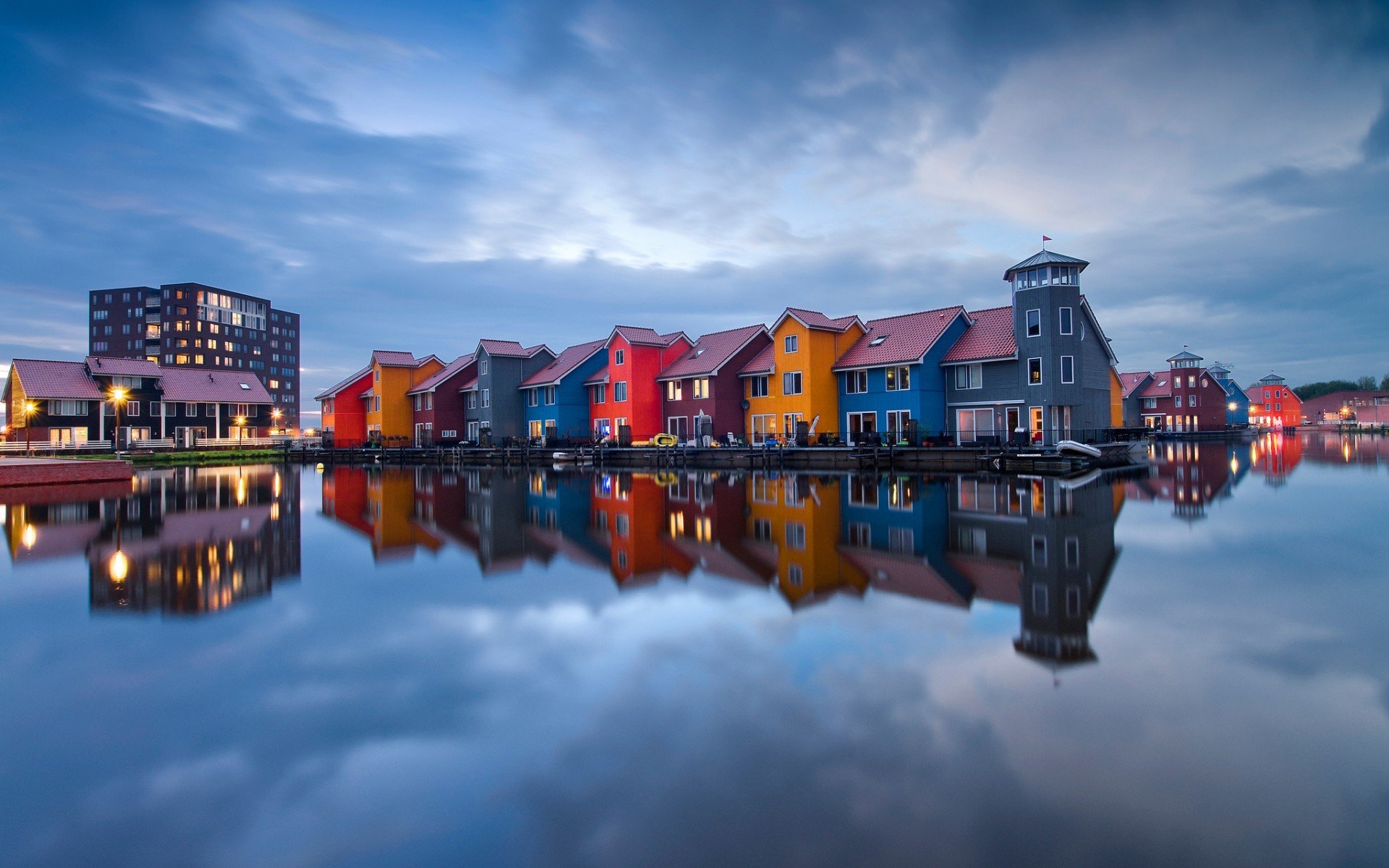 Colorful houses reflected in water in the Netherlands HD Wallpaper