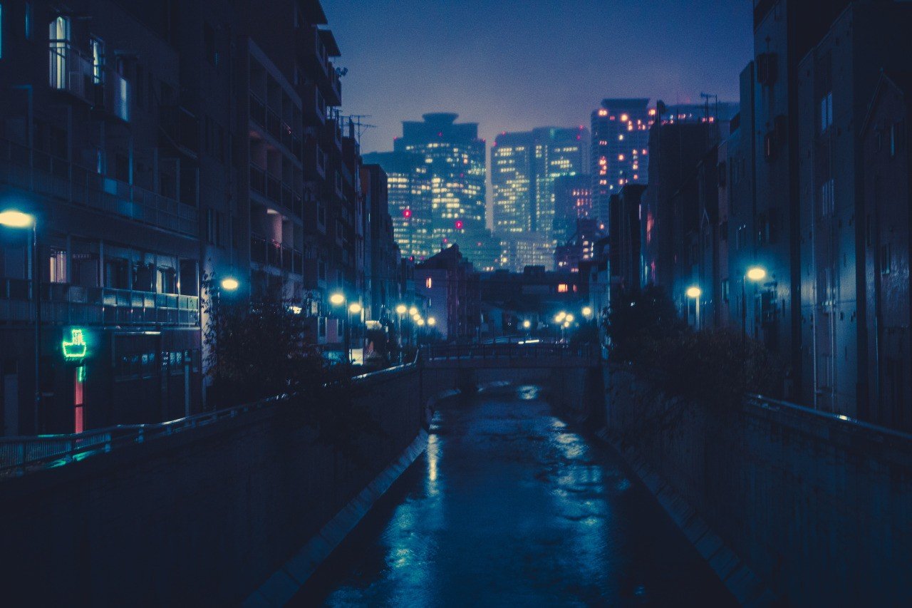 Night cityscape with river and illuminated buildings in Japan HD Wallpaper