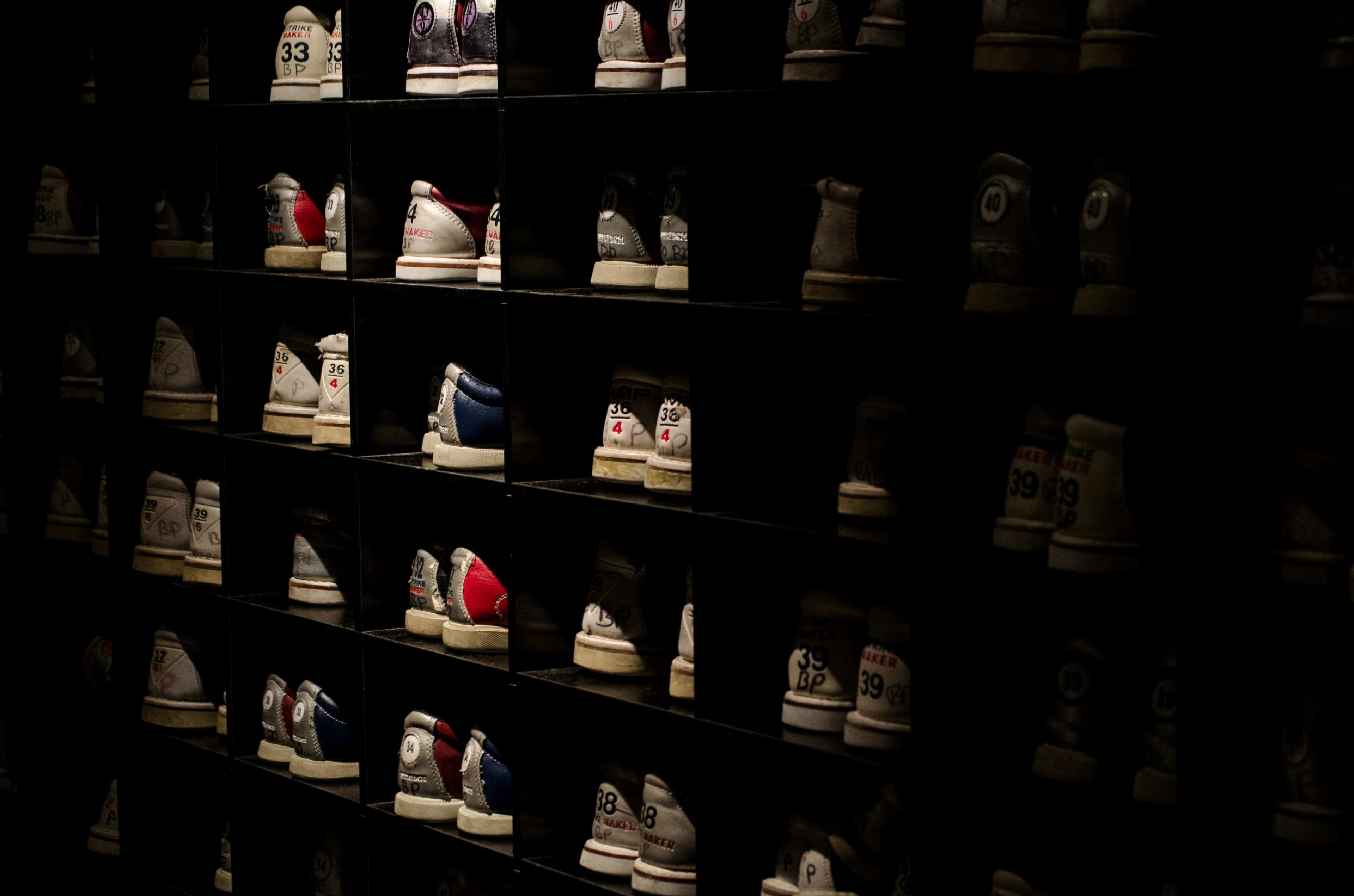 Shoes on shelves HD Wallpaper