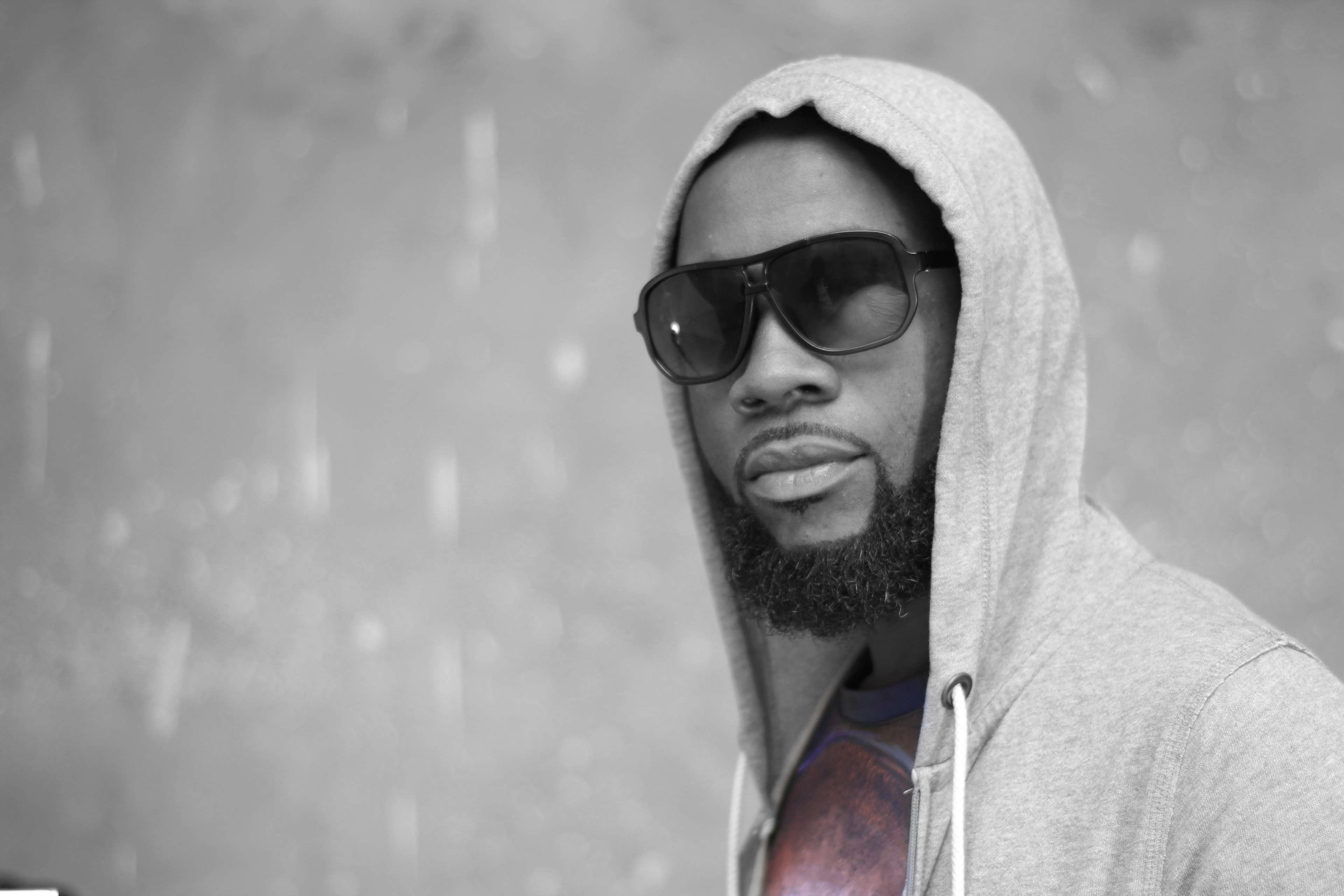 Man in hoodie and sunglasses HD Wallpaper