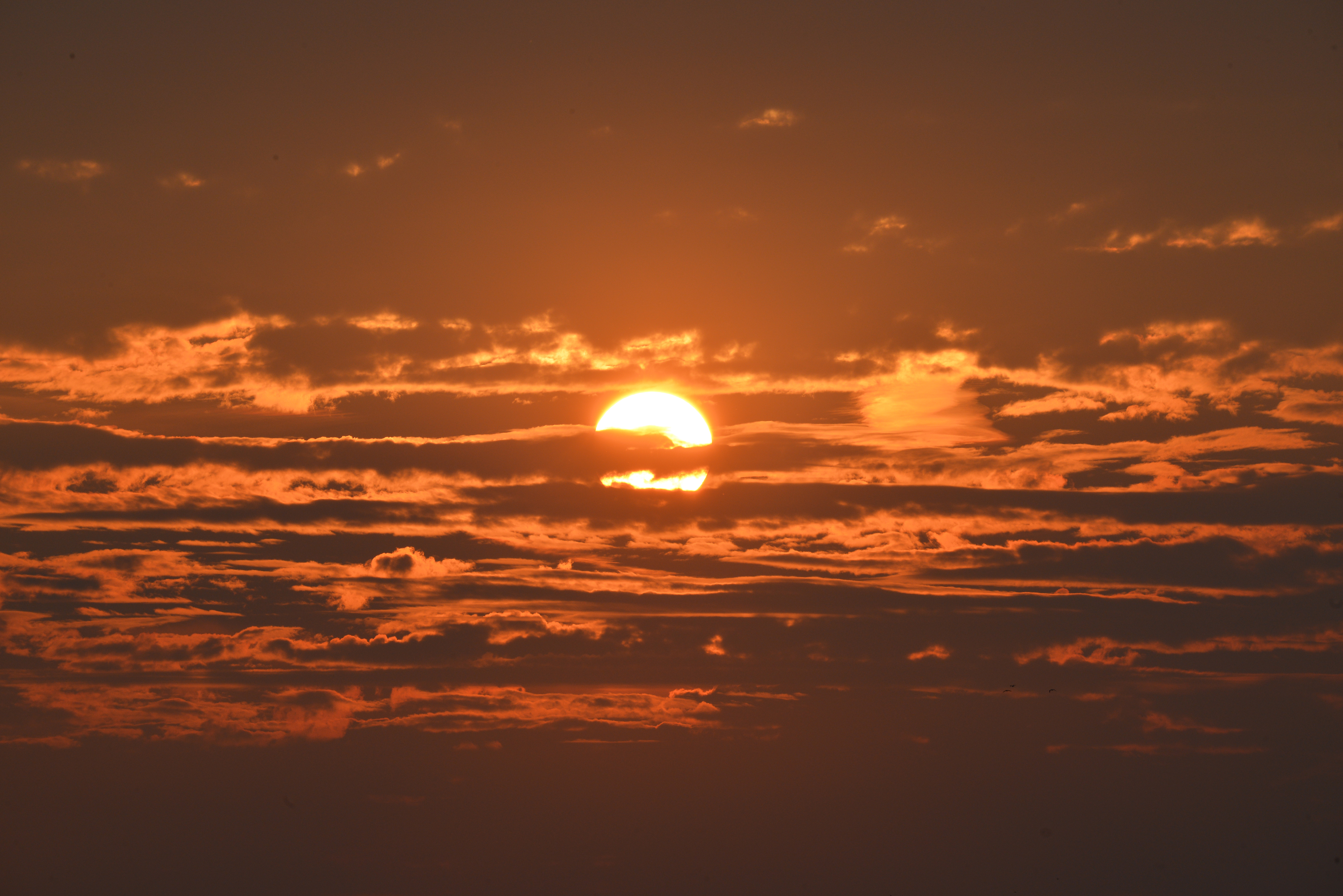 Sunset with clouds HD Wallpaper