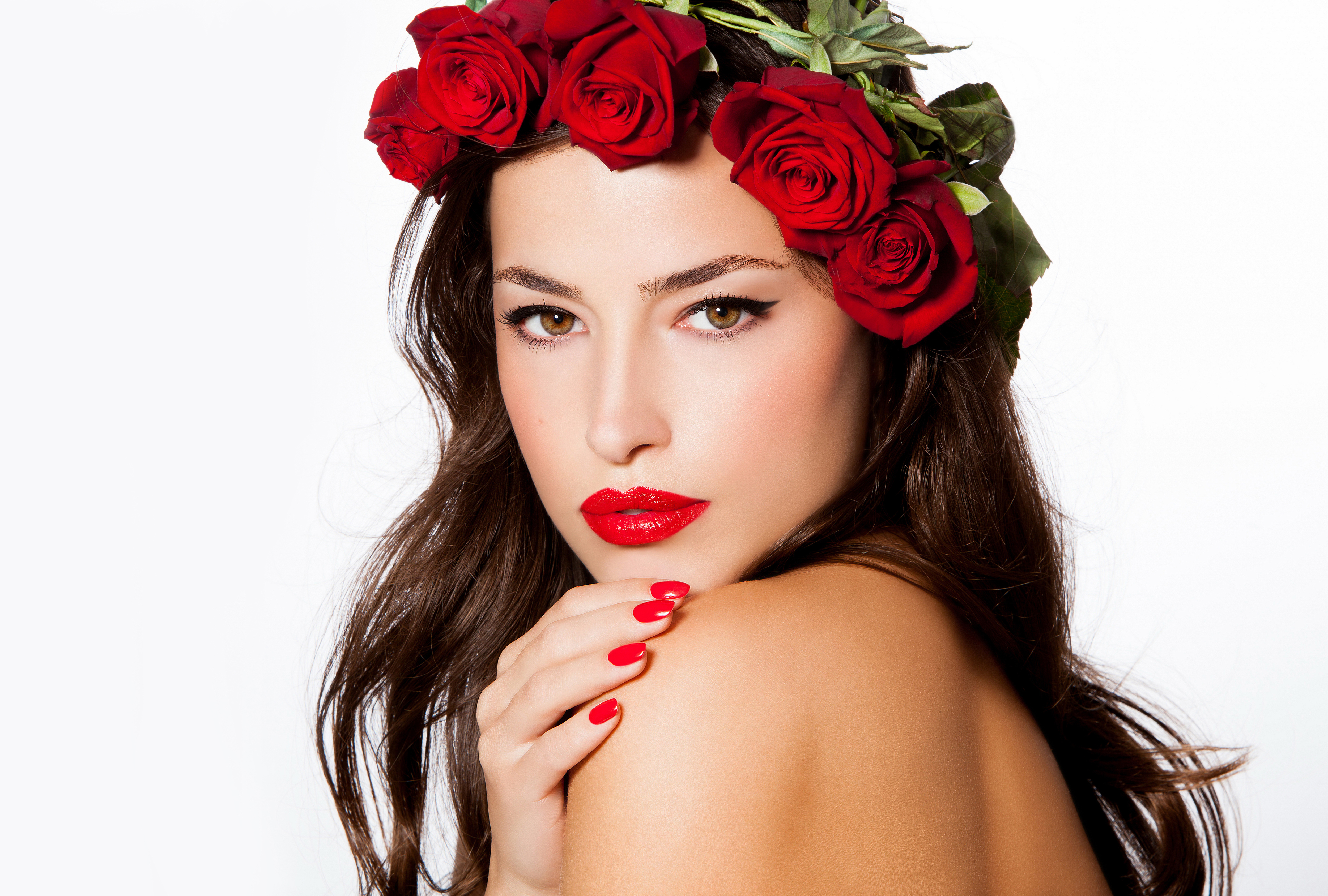 Woman with red rose crown and red lipstick HD Wallpaper