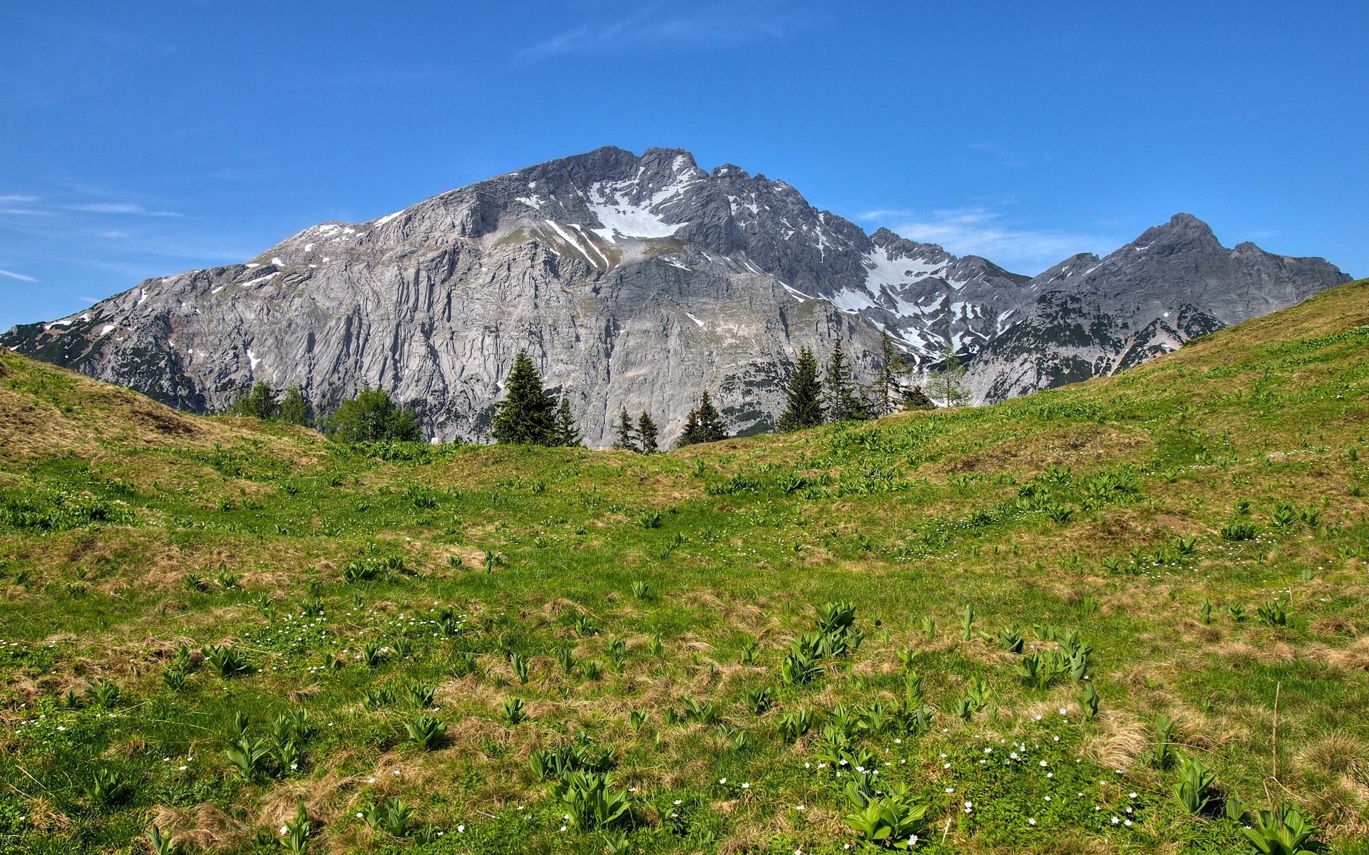 Mountain landscape with green hills and blue sky HD Wallpaper