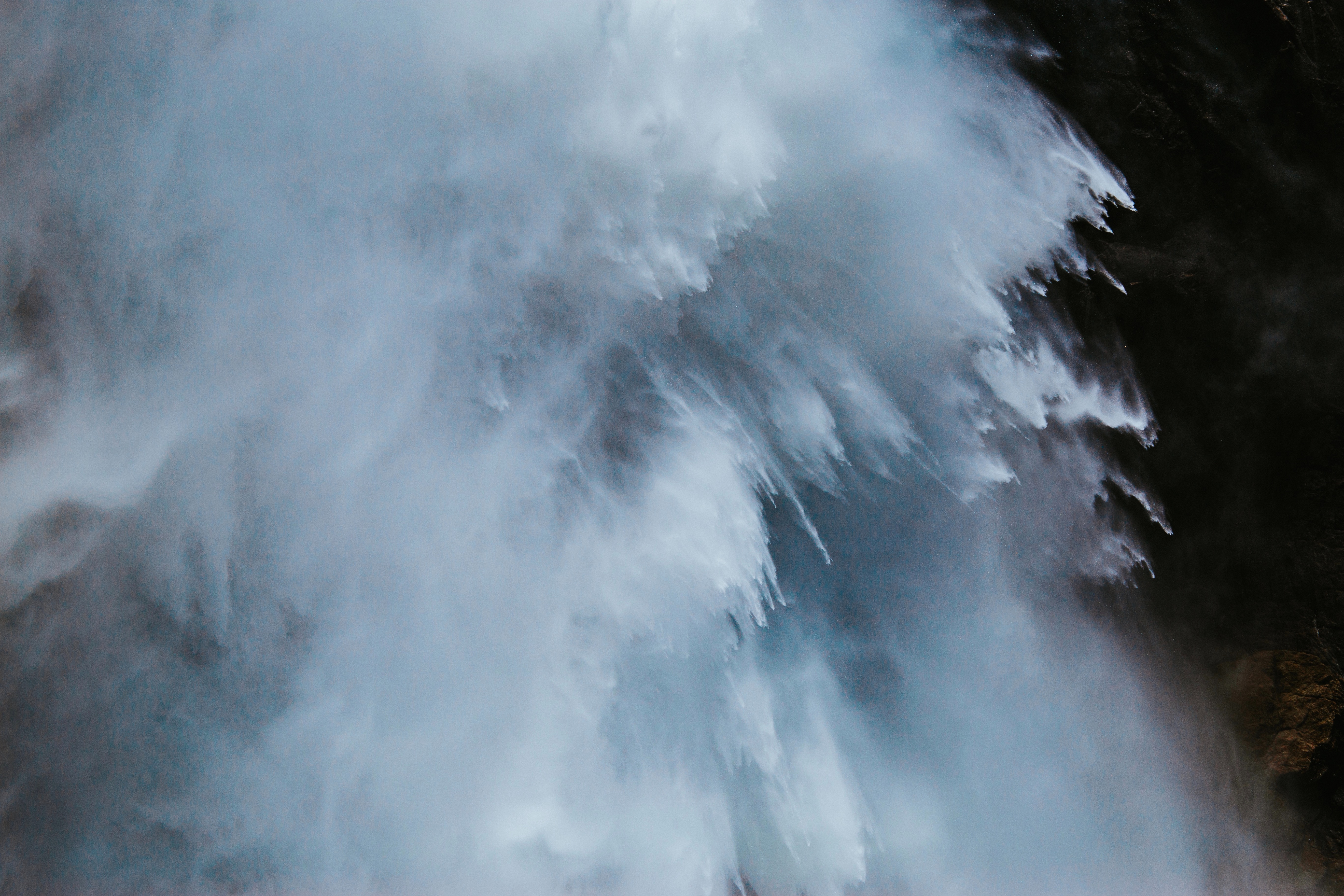 Abstract waterfall mist and spray HD Wallpaper