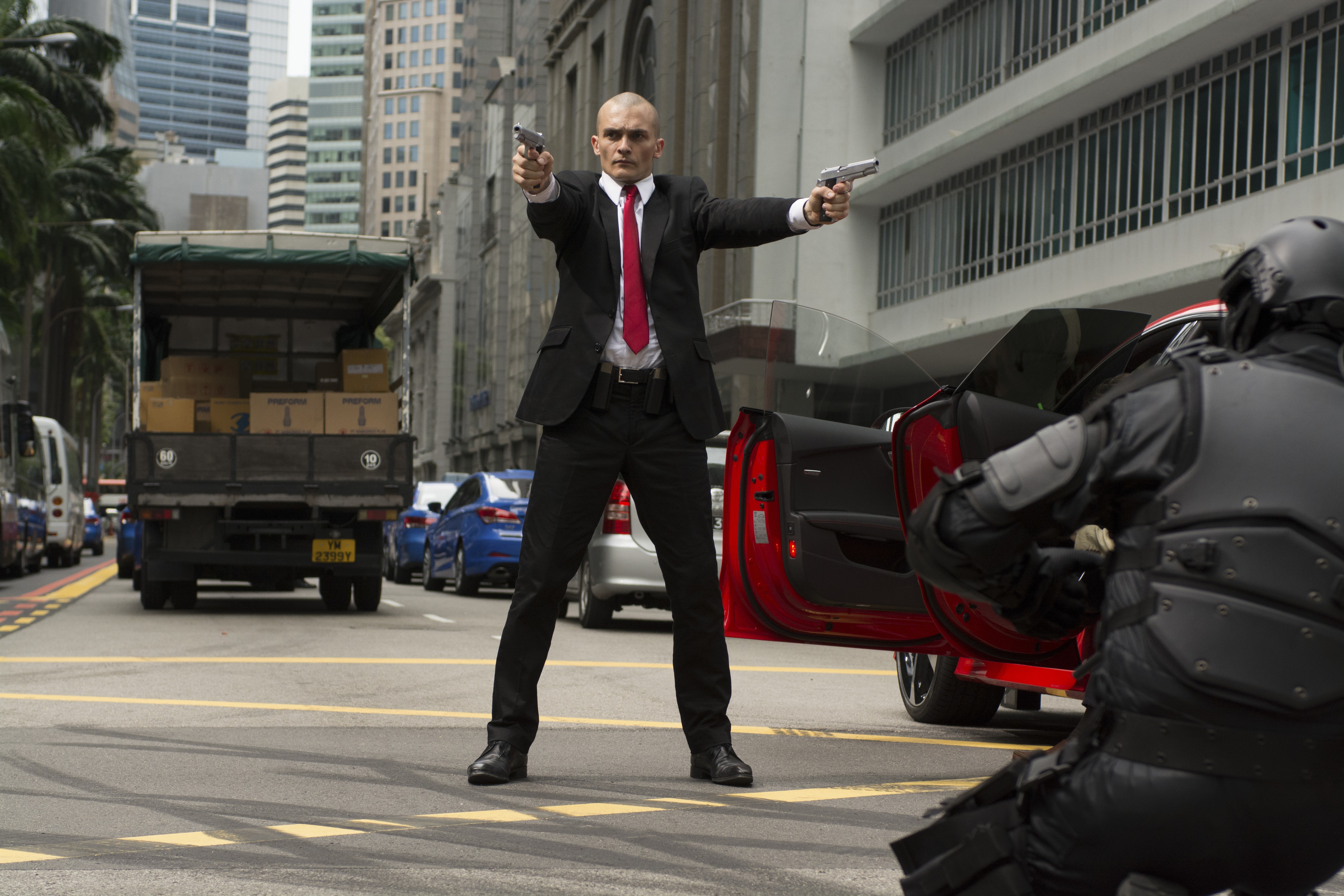 Agent 47 from Hitman in action HD Wallpaper