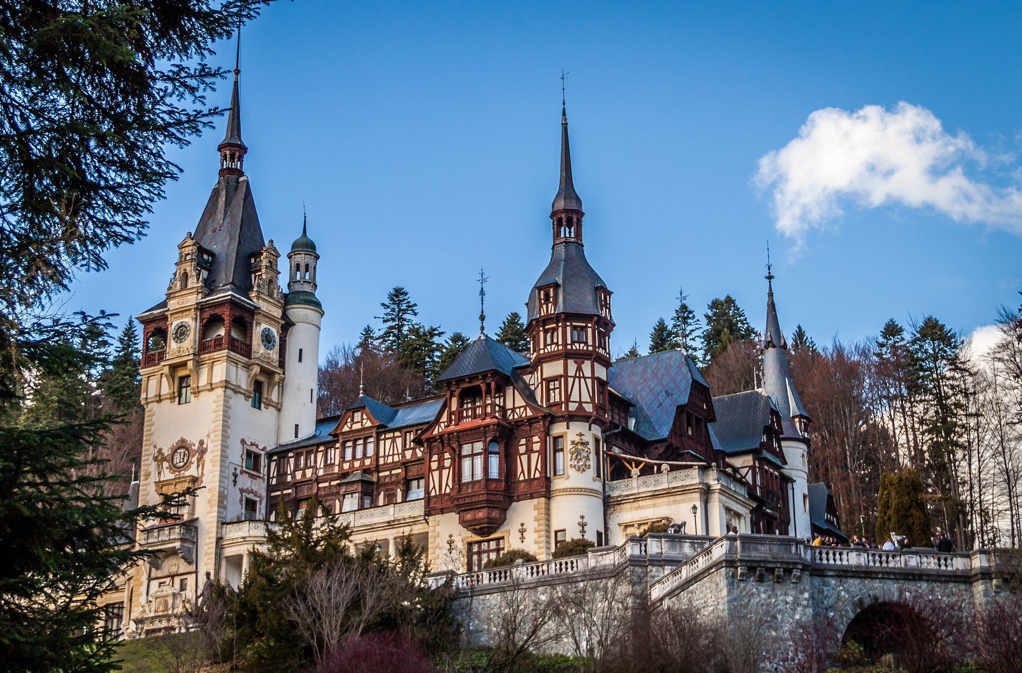 Peleș Castle in Romania HD Wallpaper