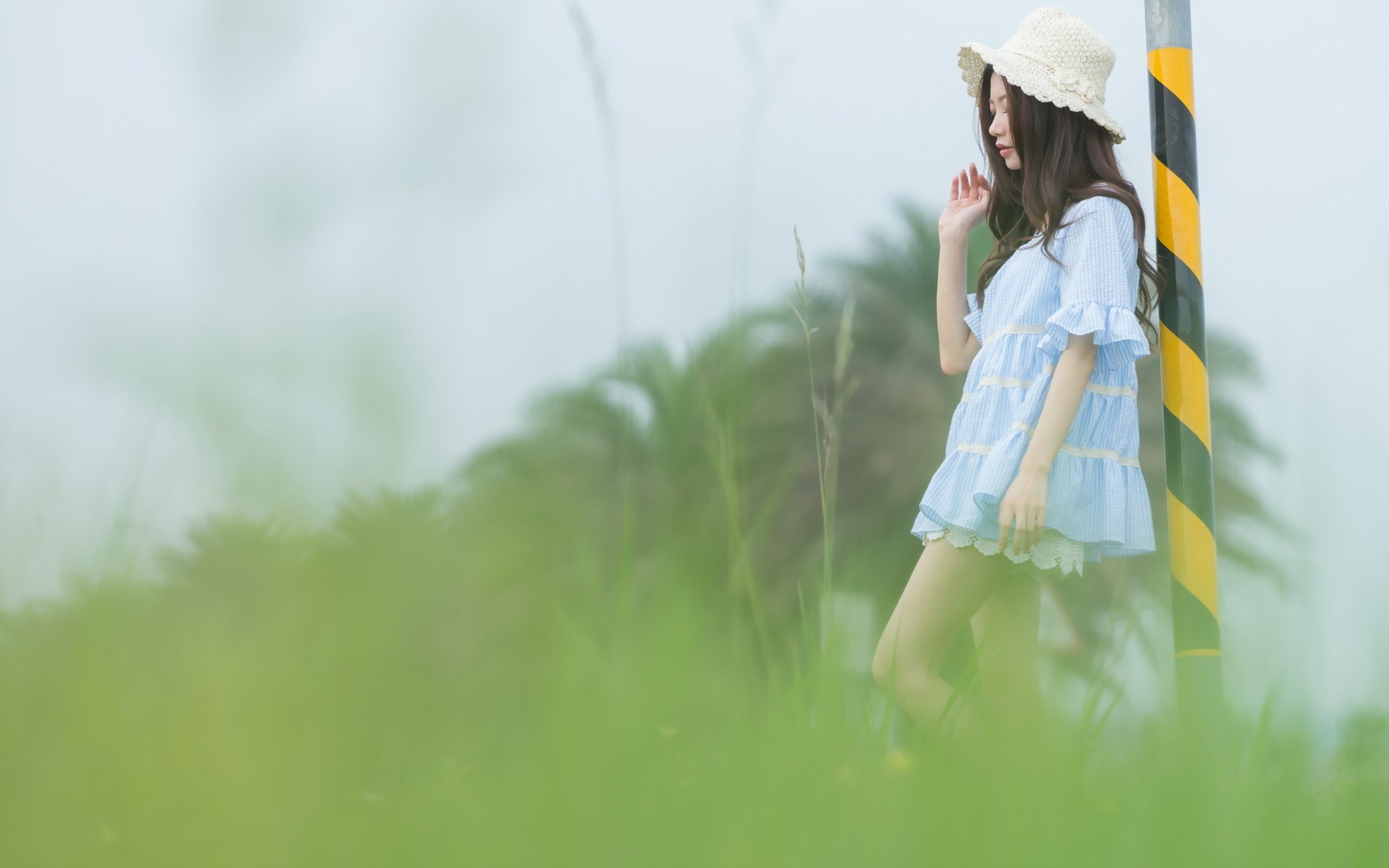 Asian girl in a blue dress and hat HD Wallpaper