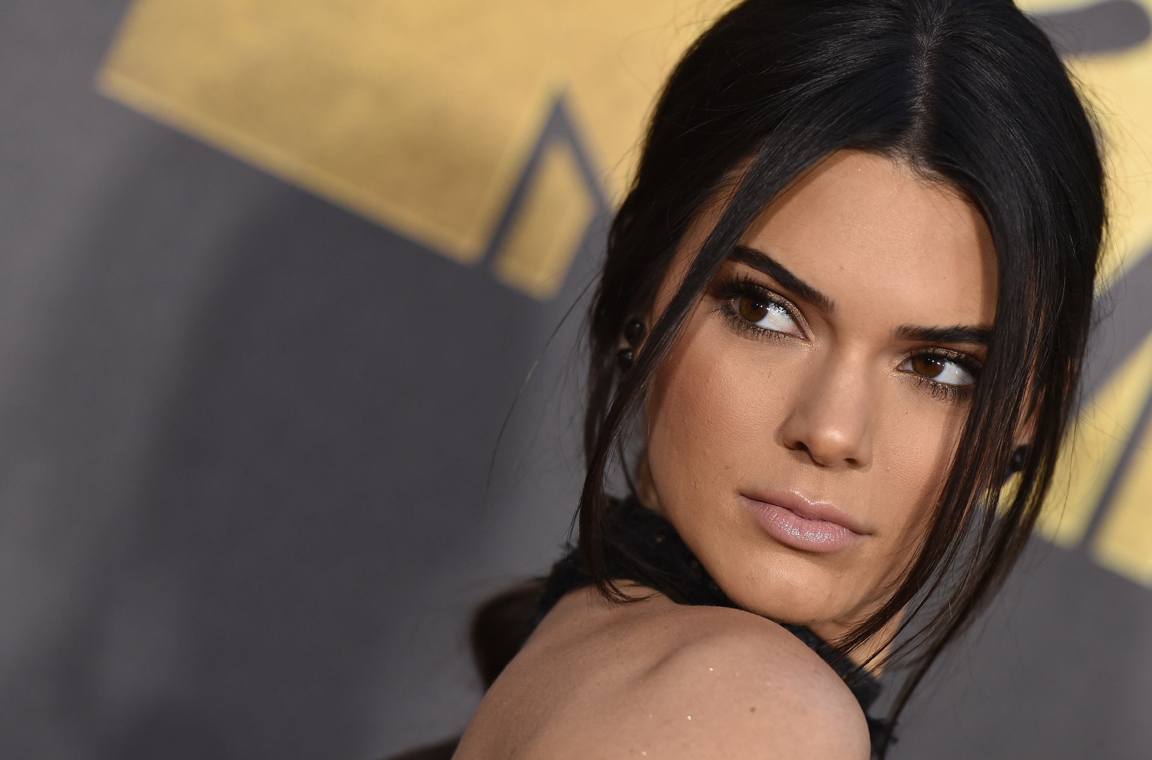 Kendall Jenner 4K HD Wallpaper