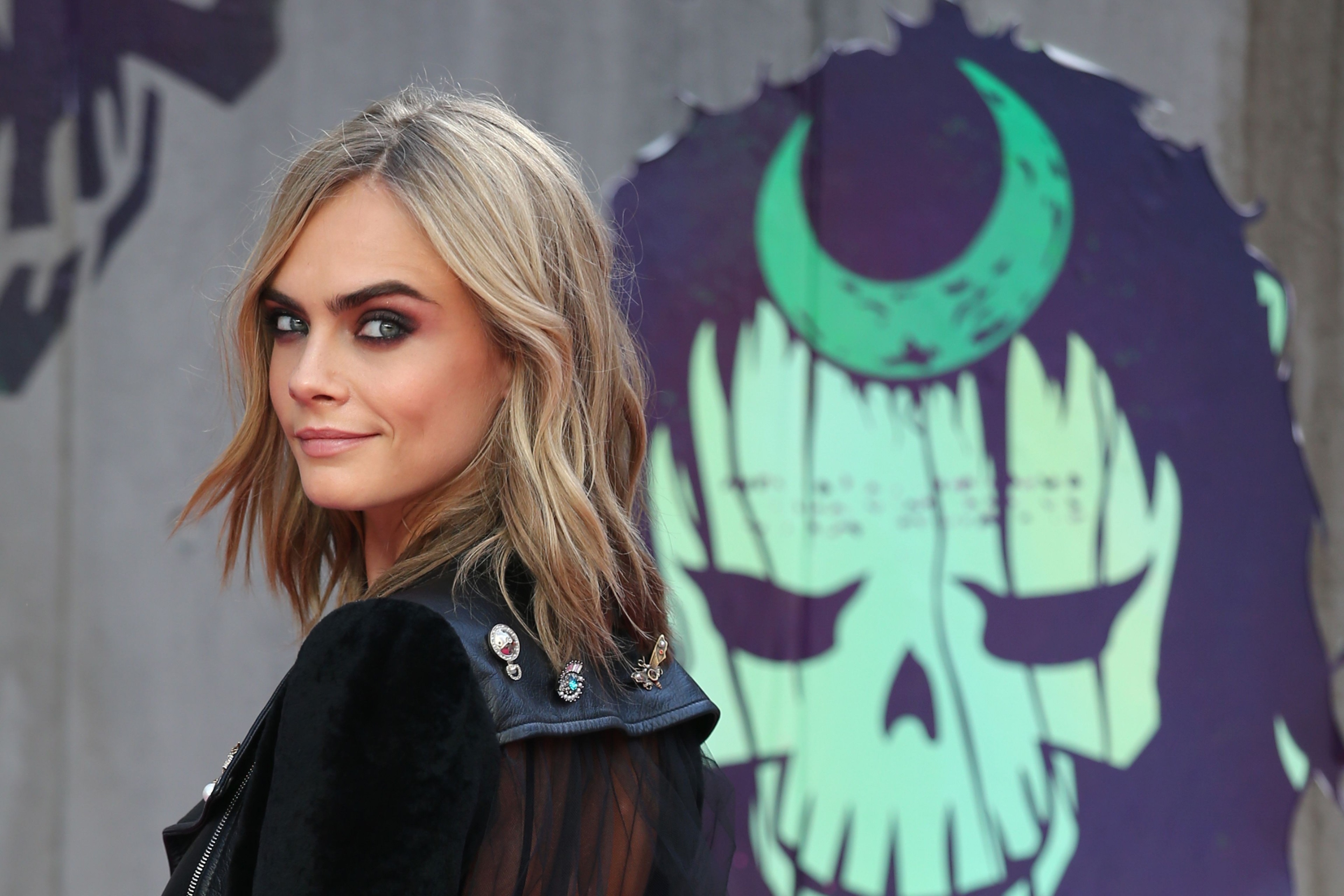 Cara Delevingne at Suicide Squad premiere HD Wallpaper