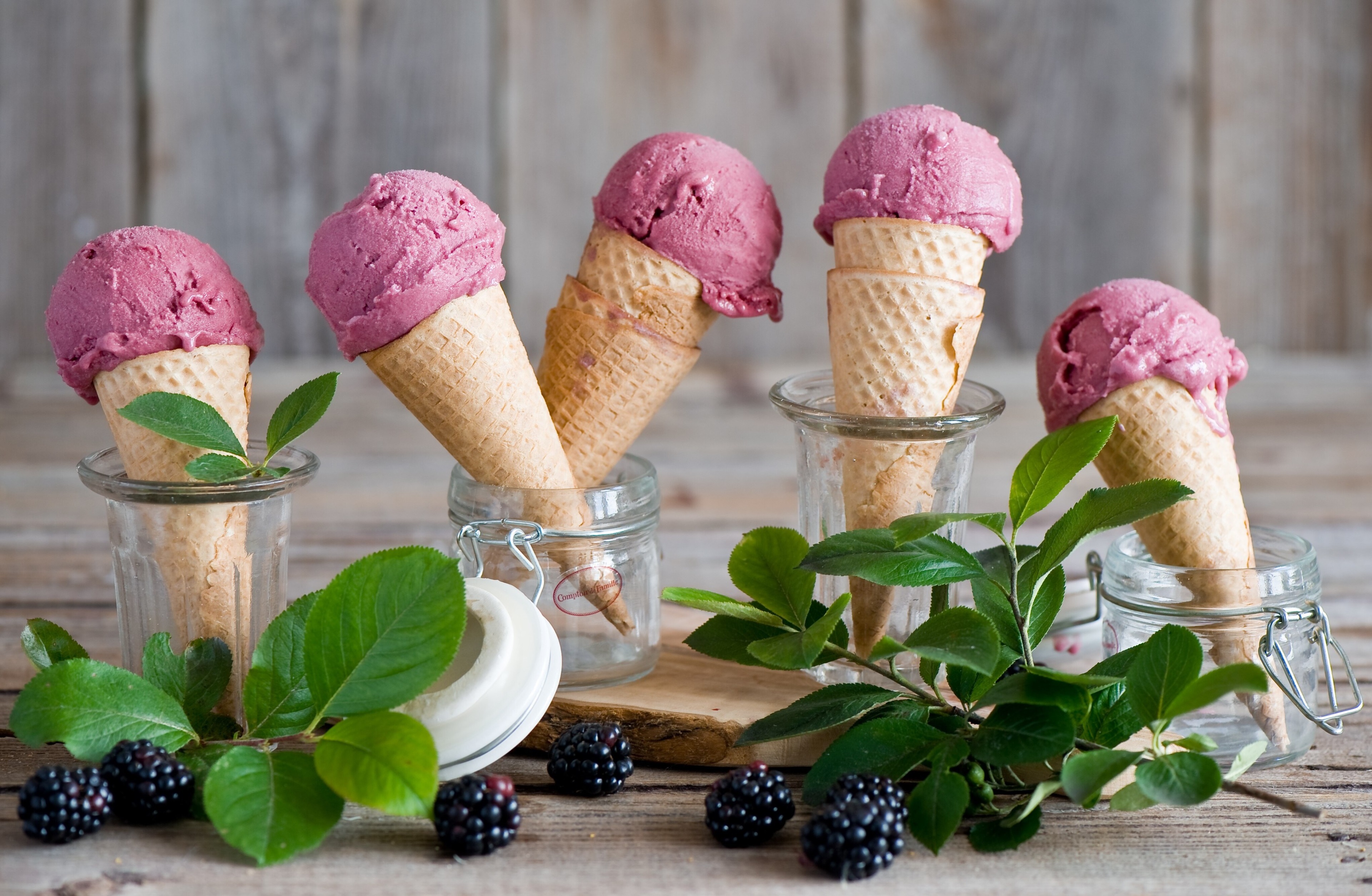 Berry ice cream cones with blackberries and leaves HD Wallpaper