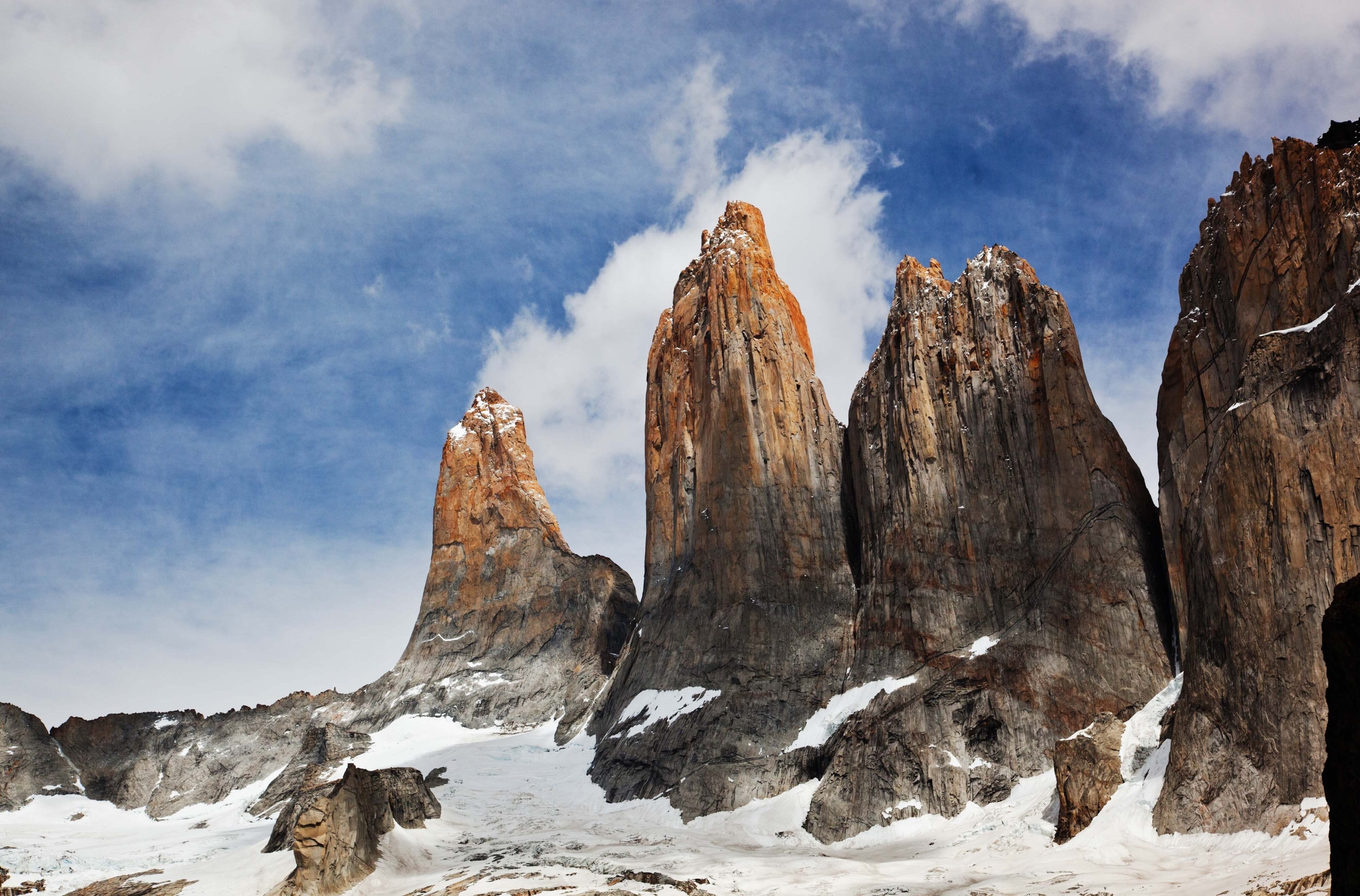 Torres del Paine Majestic Rocky Peaks in 4K HD Wallpaper
