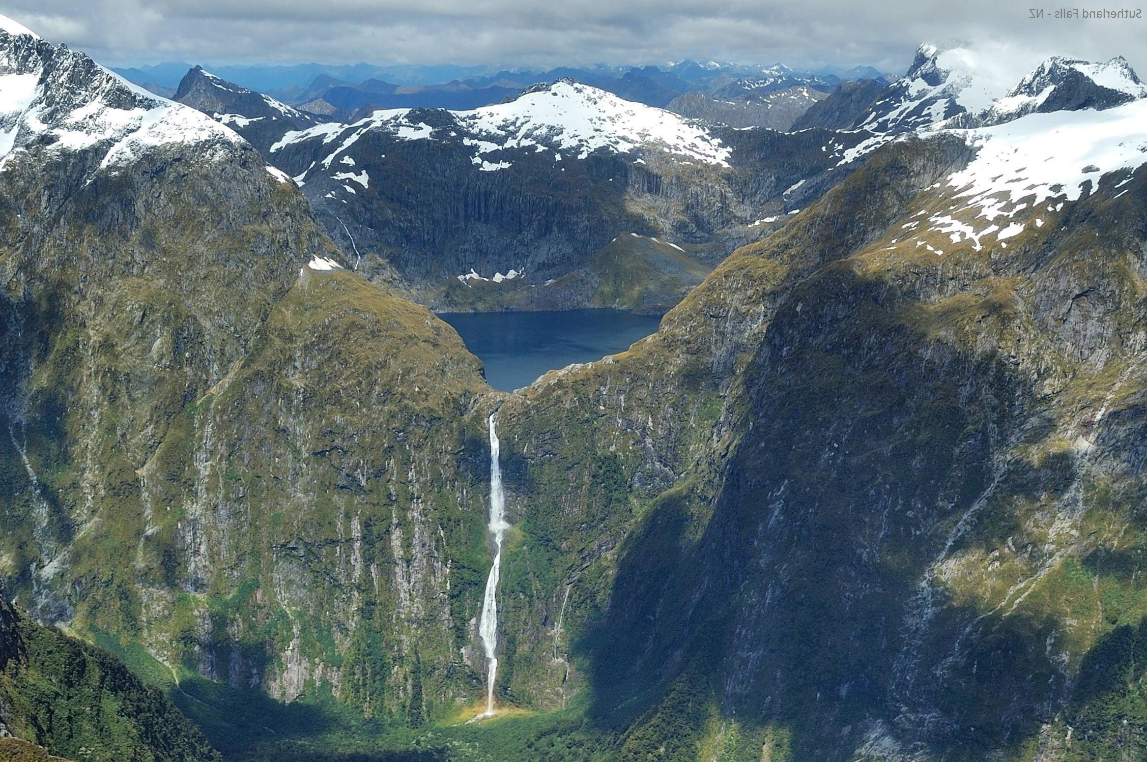 Sutherland Falls, New Zealand HD Wallpaper
