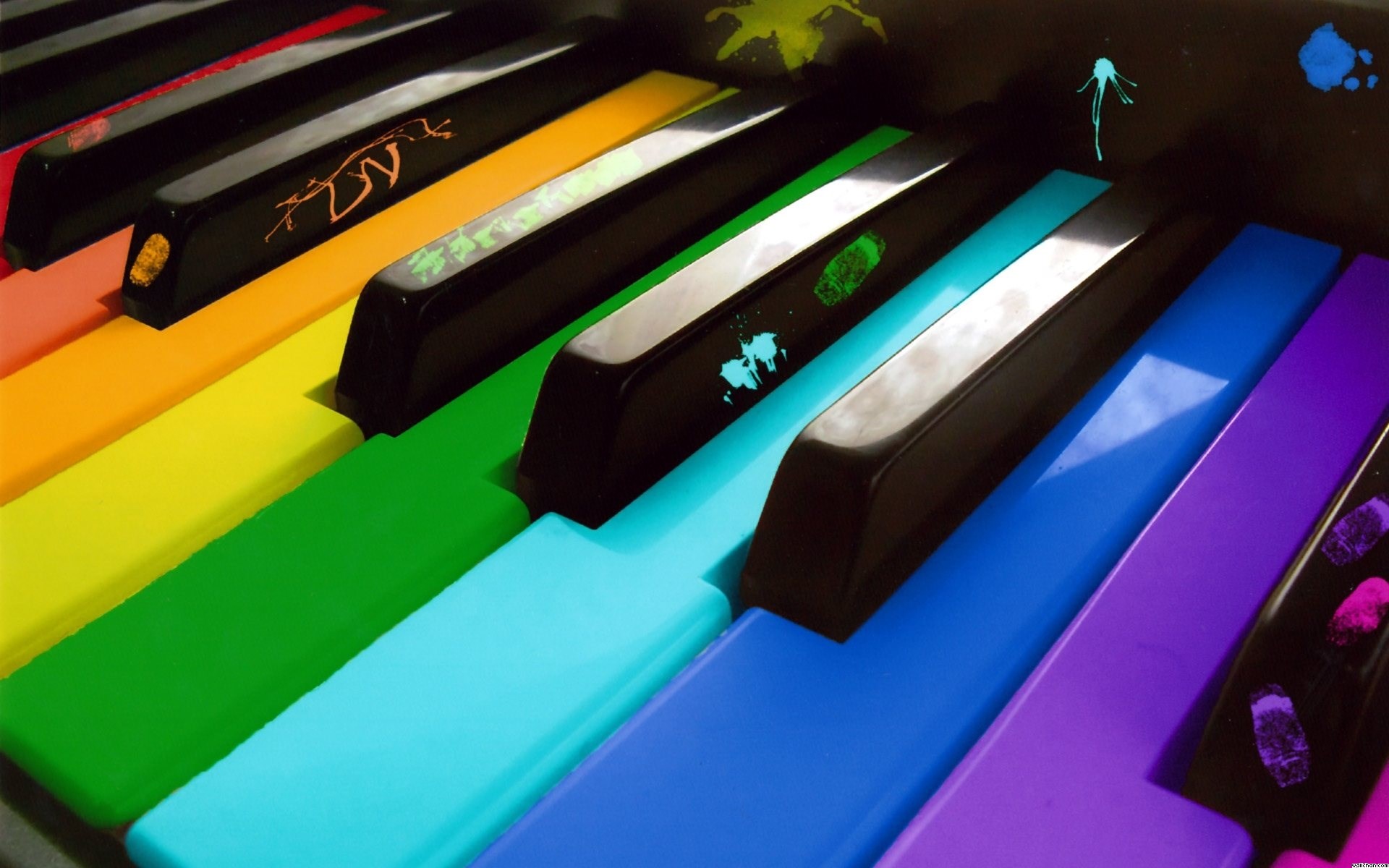 Rainbow piano keys with paint splatters HD Wallpaper