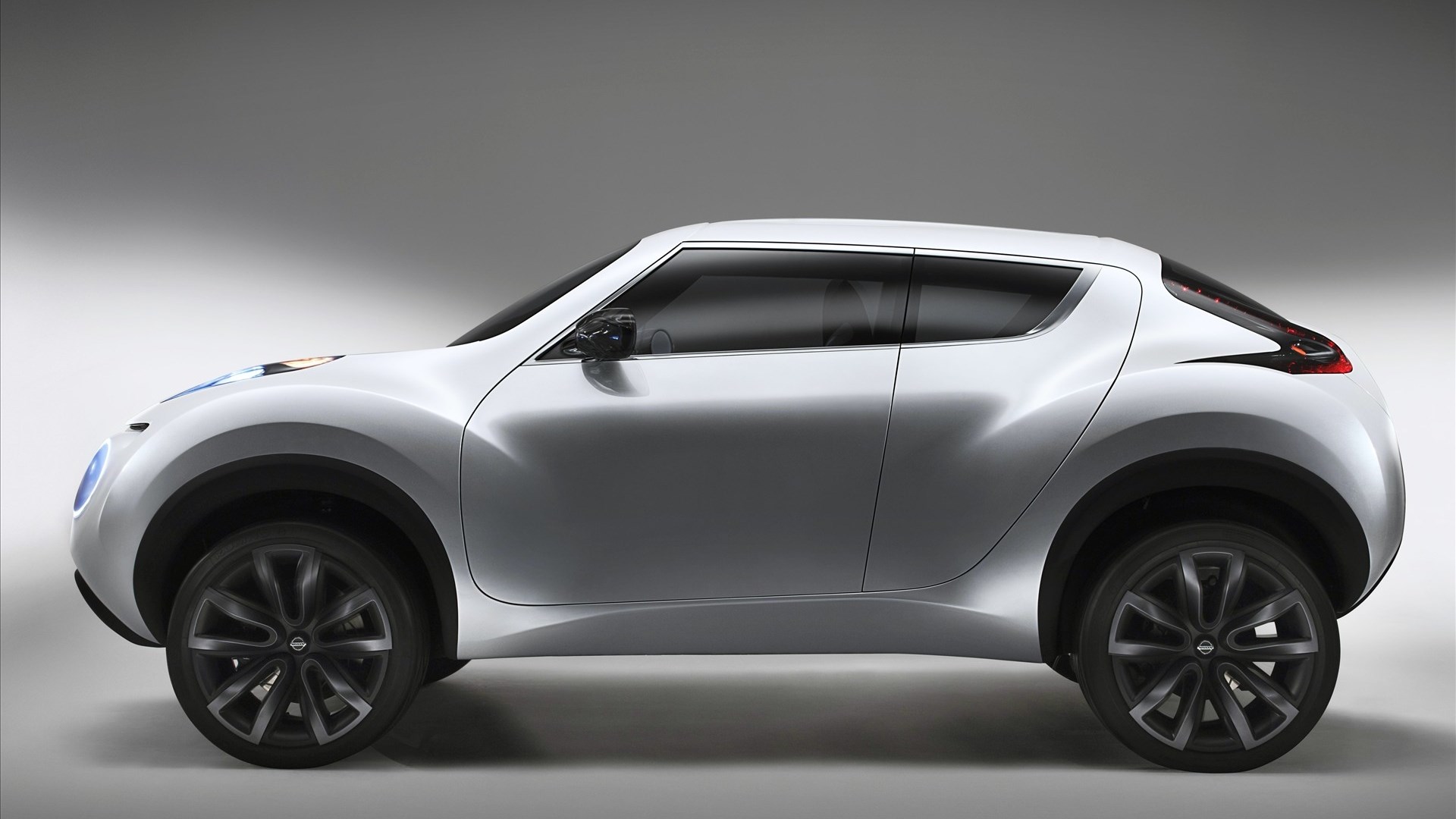 Nissan Qazana concept car side view HD Wallpaper
