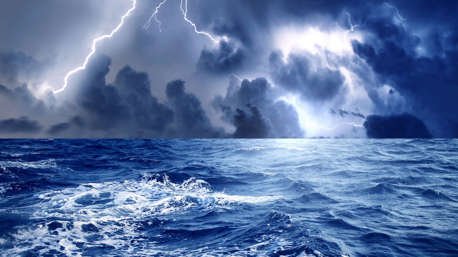 Lightning storm over the ocean HD Wallpaper