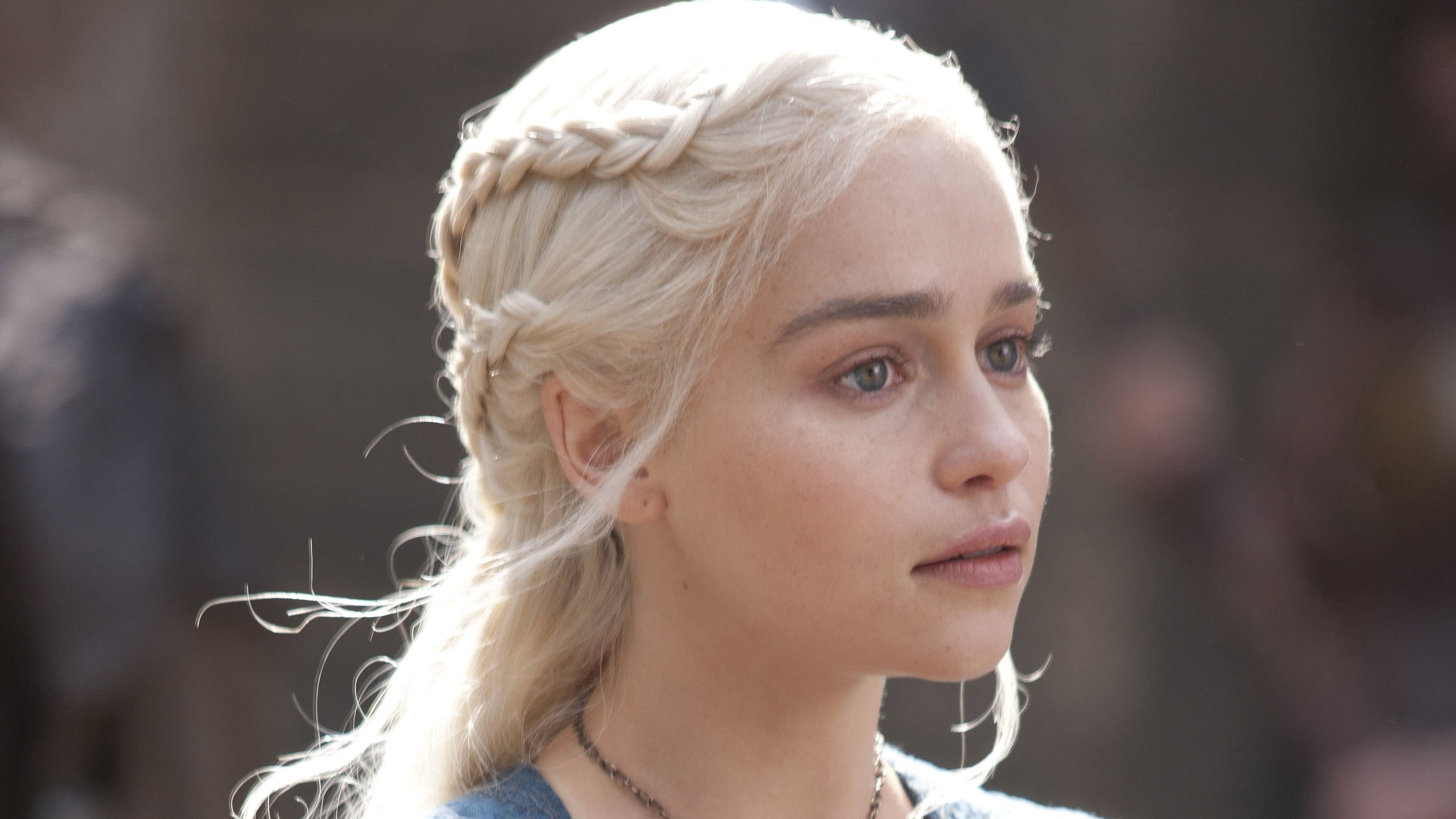 Daenerys Targaryen from Game of Thrones HD Wallpaper