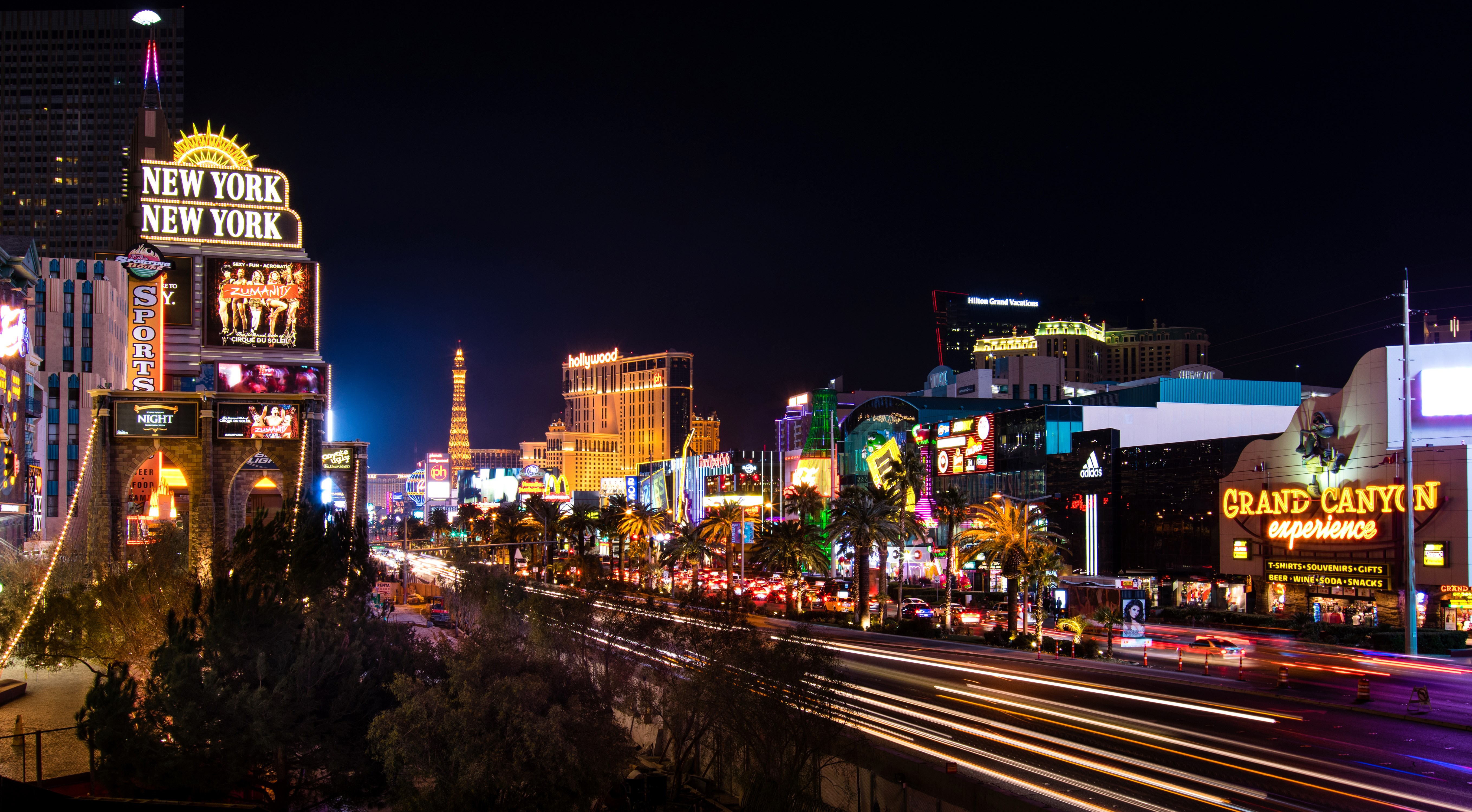 Las Vegas Strip at Night with New York-New York Hotel HD Wallpaper