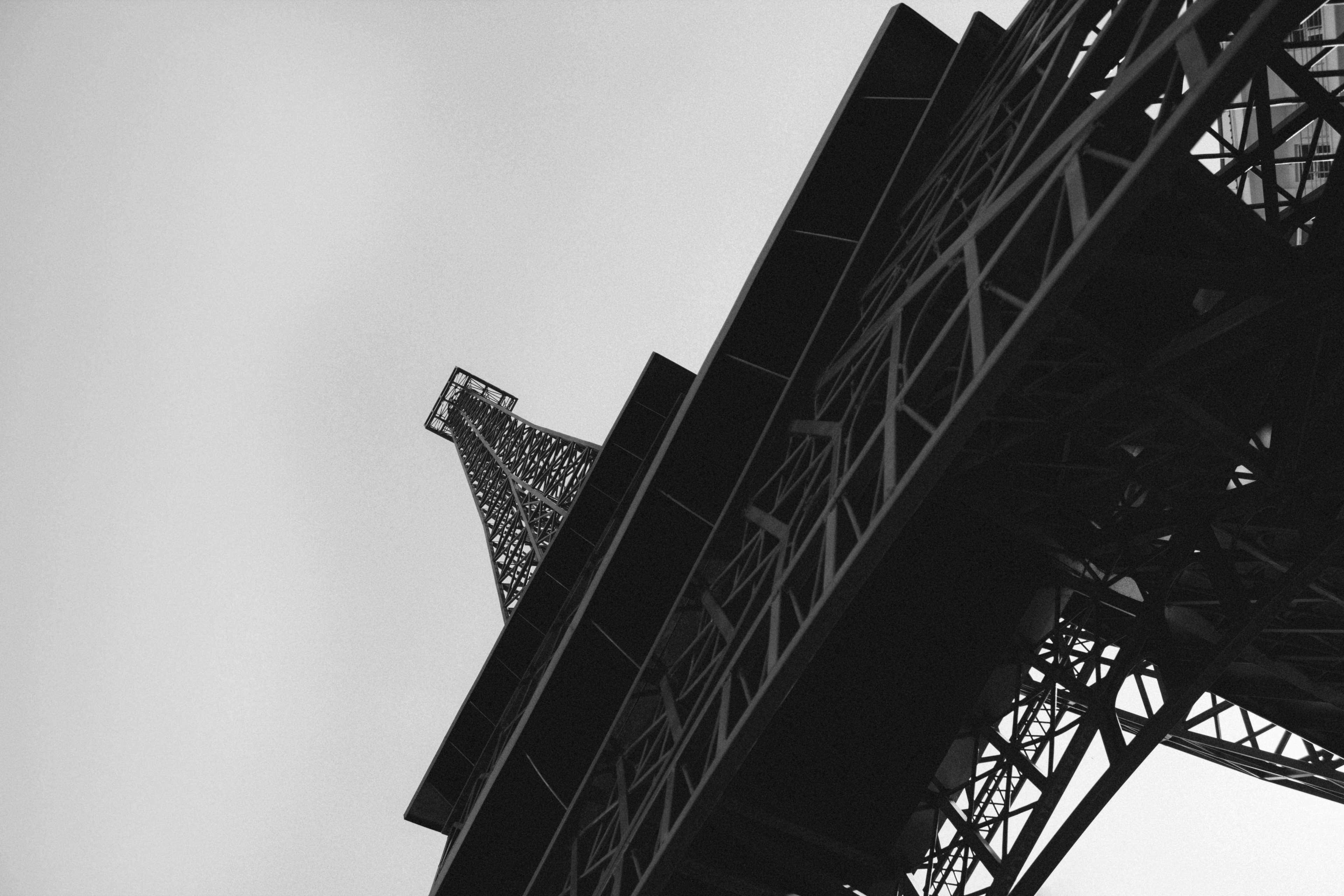 Eiffel Tower architecture in black and white HD Wallpaper