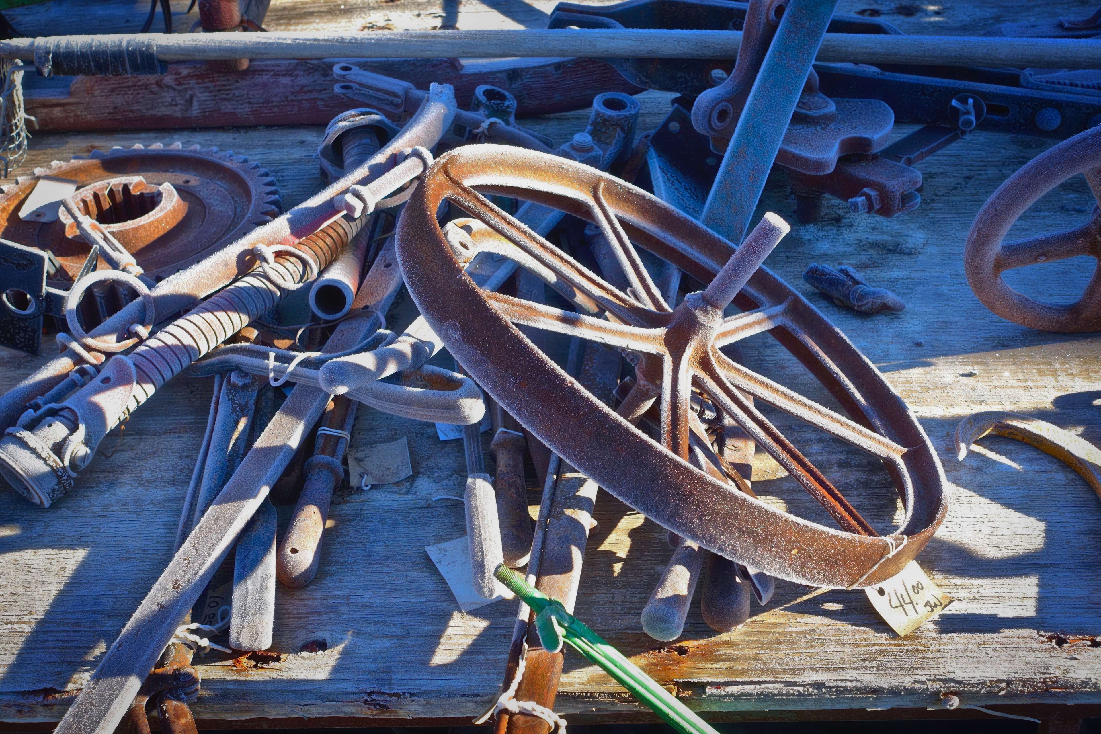 Vintage industrial machinery and wheels HD Wallpaper