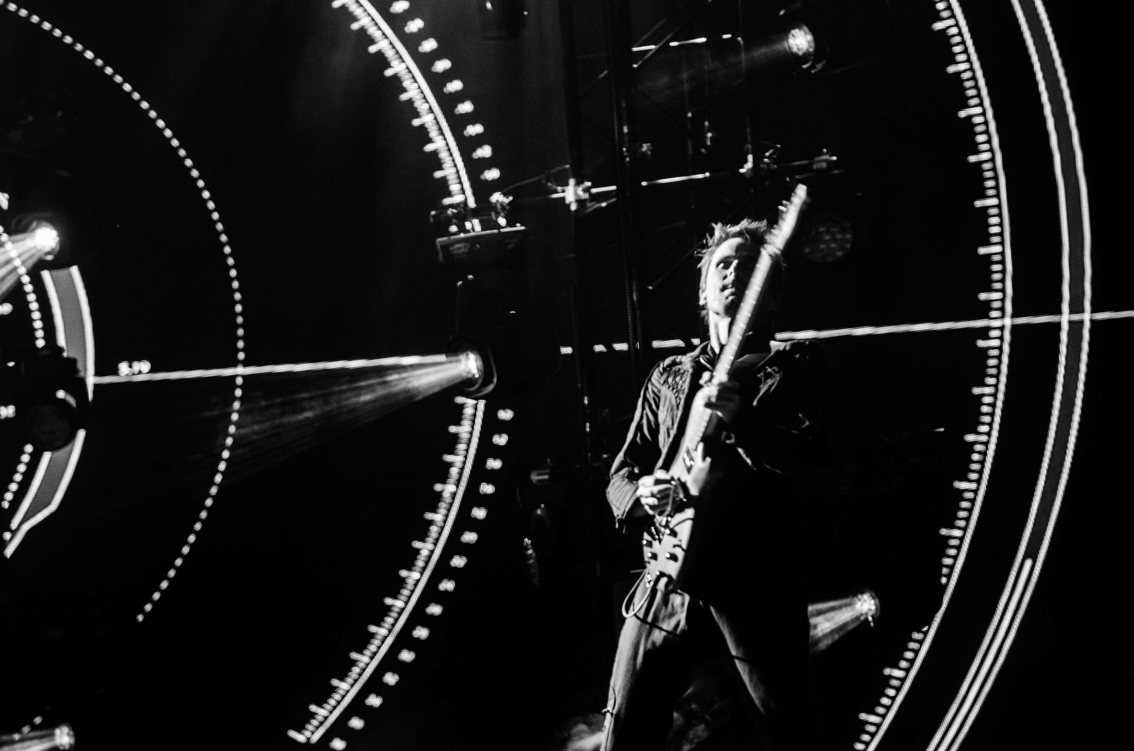 Matt Bellamy of Muse performing at Rock im Revier 2015 HD Wallpaper