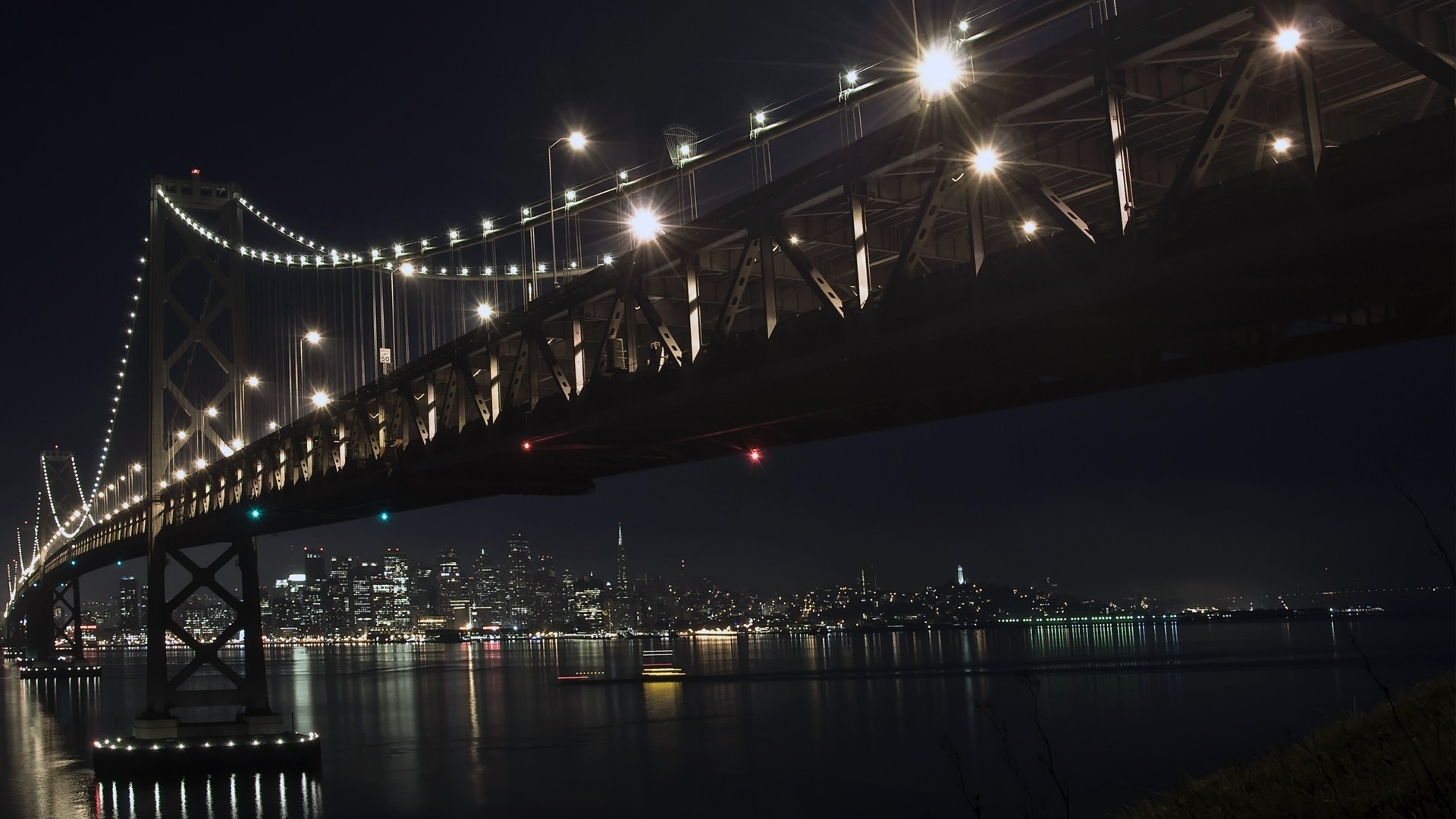 Oakland Bay Bridge at Night with San Francisco Skyline HD Wallpaper