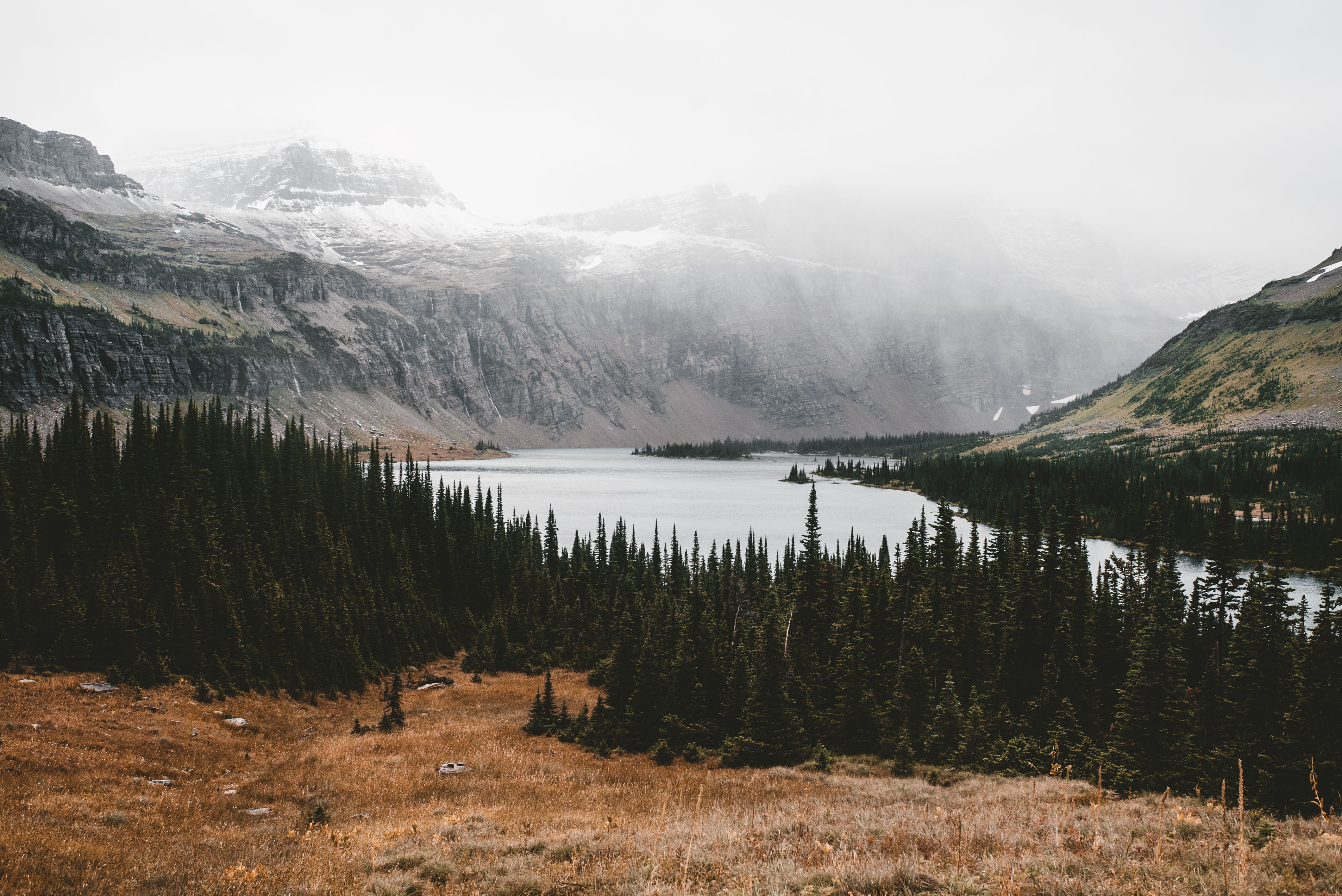 Lake and mountains in Glacier National Park, Montana HD Wallpaper