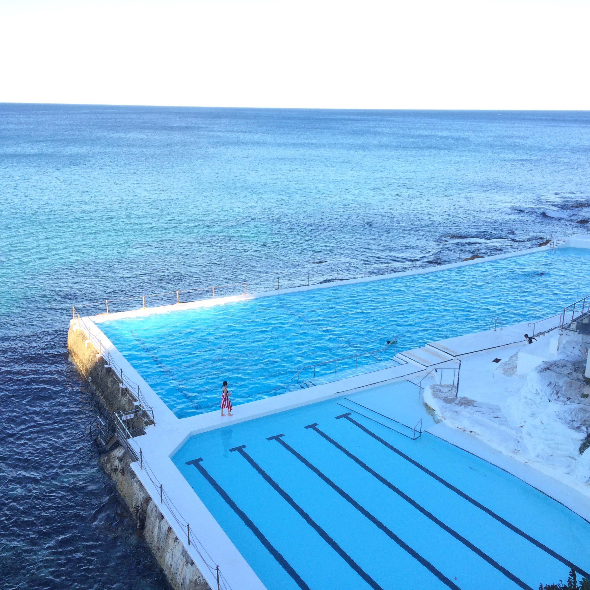 Bondi Icebergs Pool, Sydney HD Wallpaper