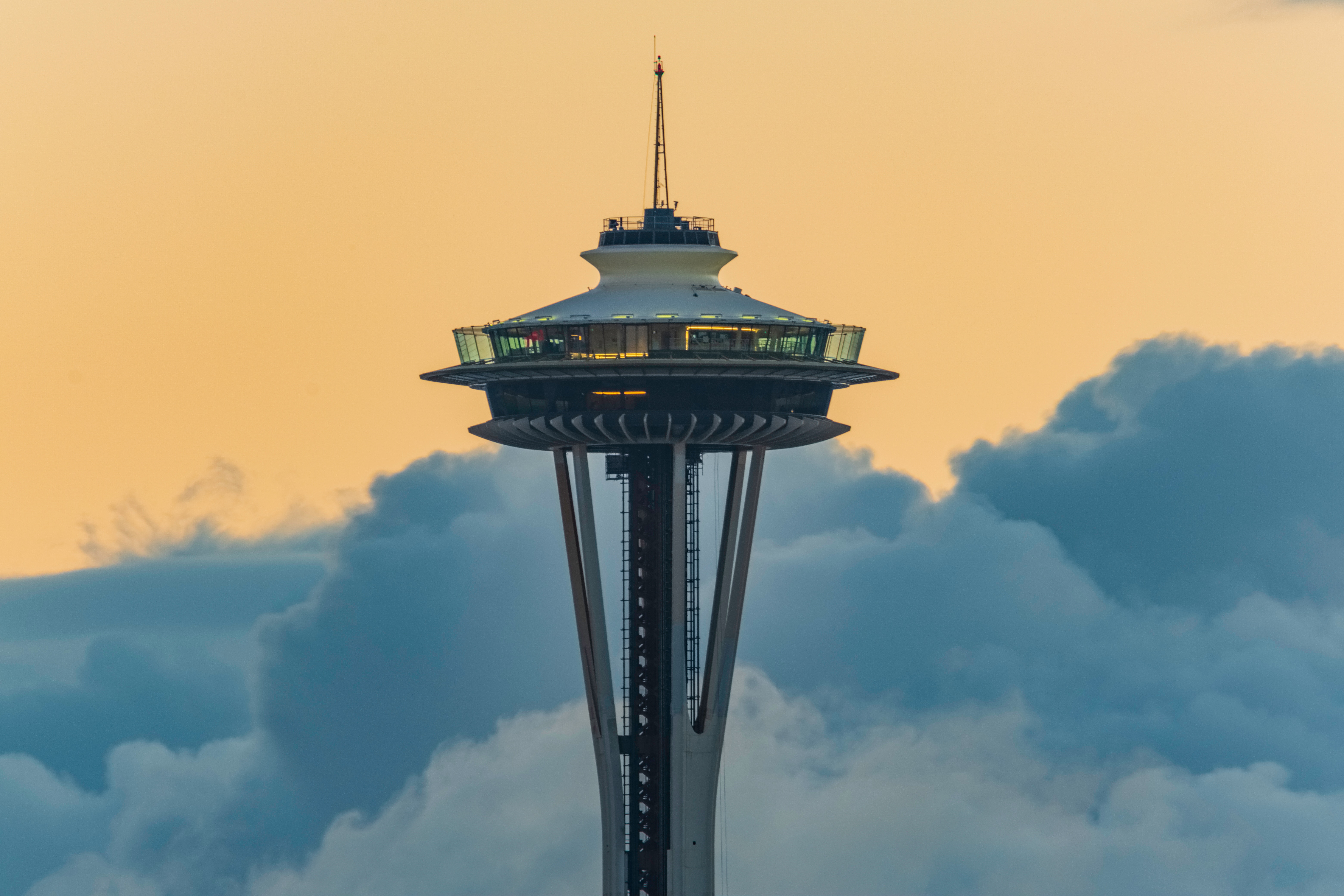 Space Needle in Seattle during sunset with clouds HD Wallpaper