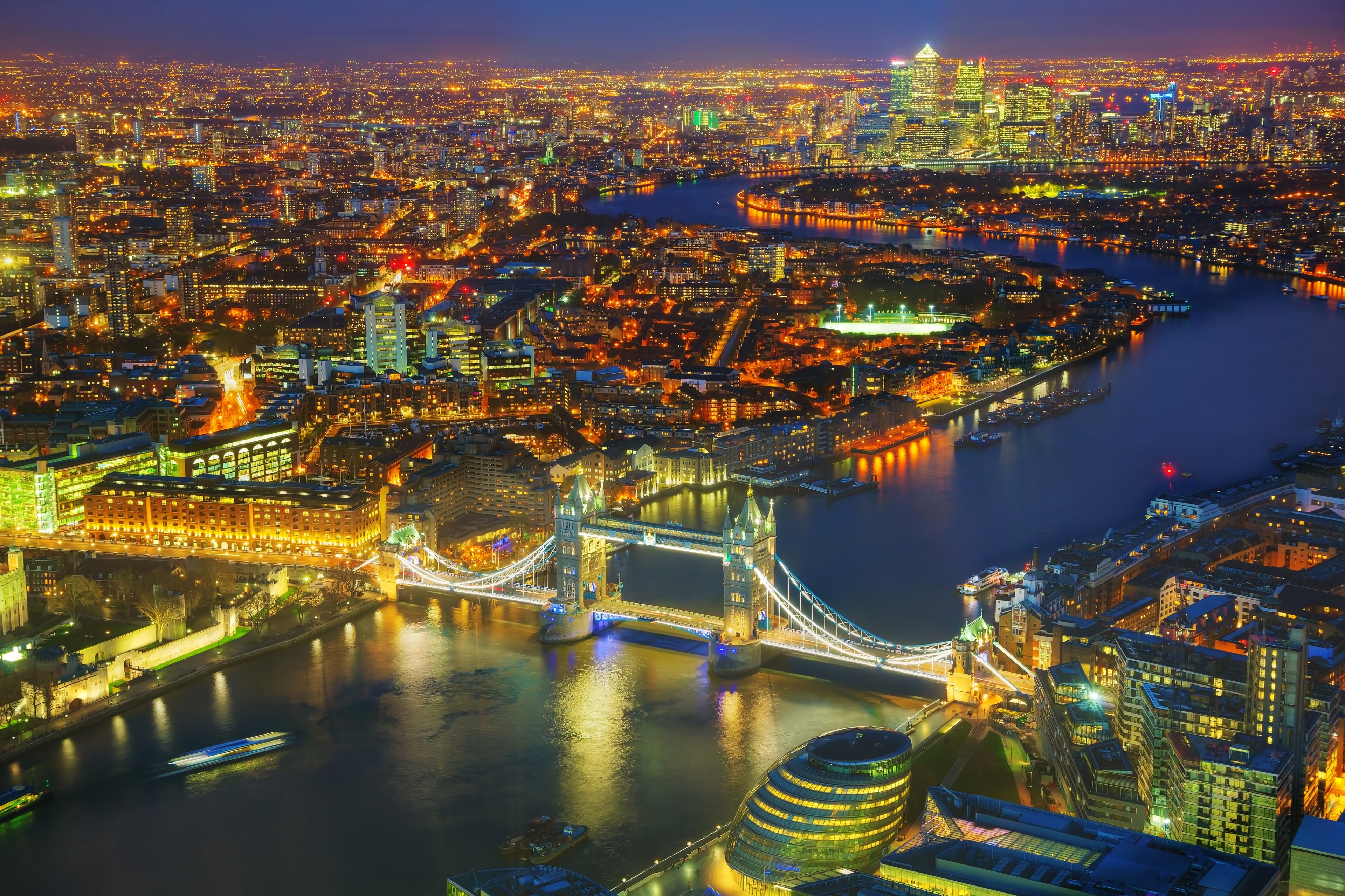 London cityscape at night with Tower Bridge HD Wallpaper