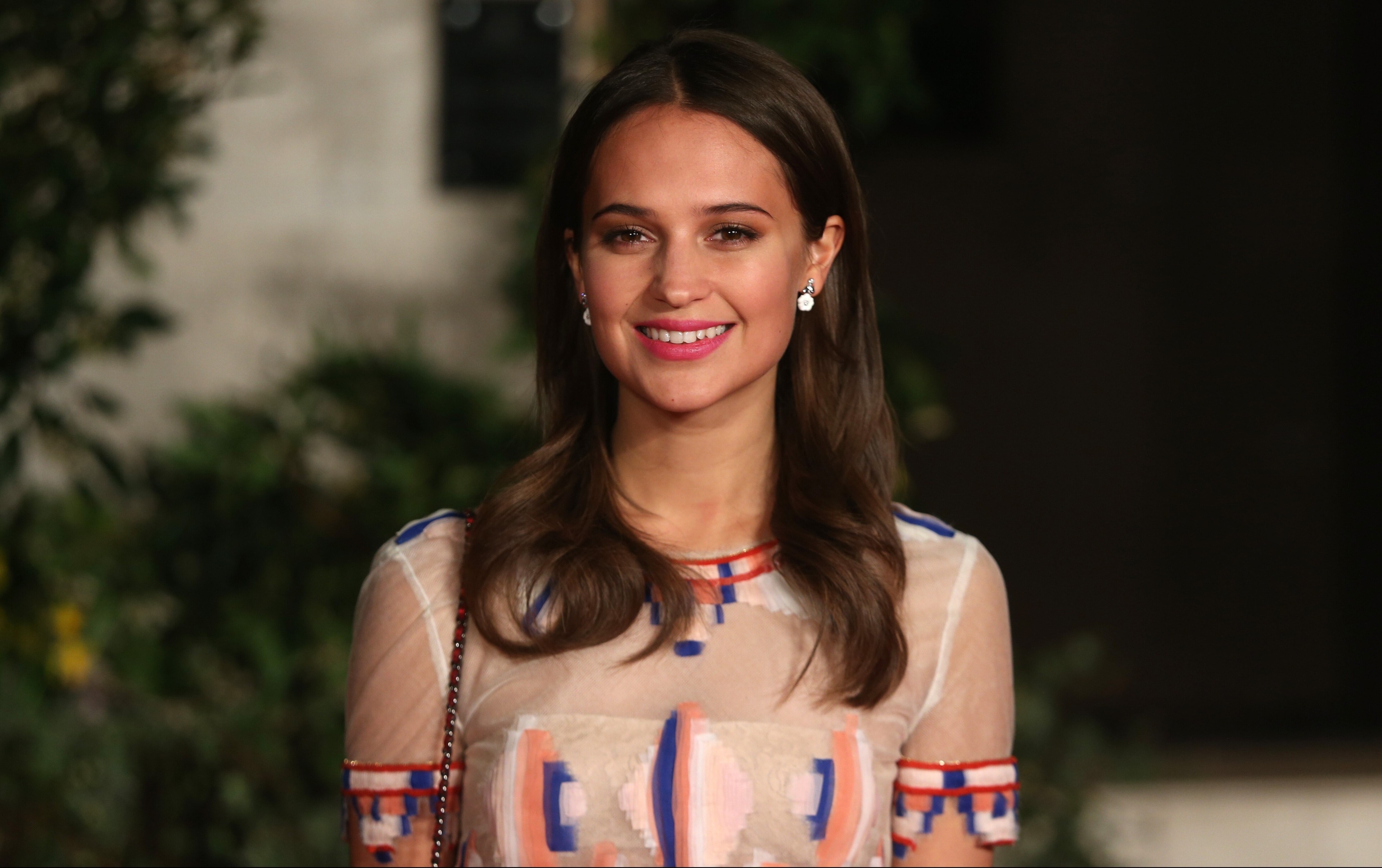 Alicia Vikander 4K HD Wallpaper