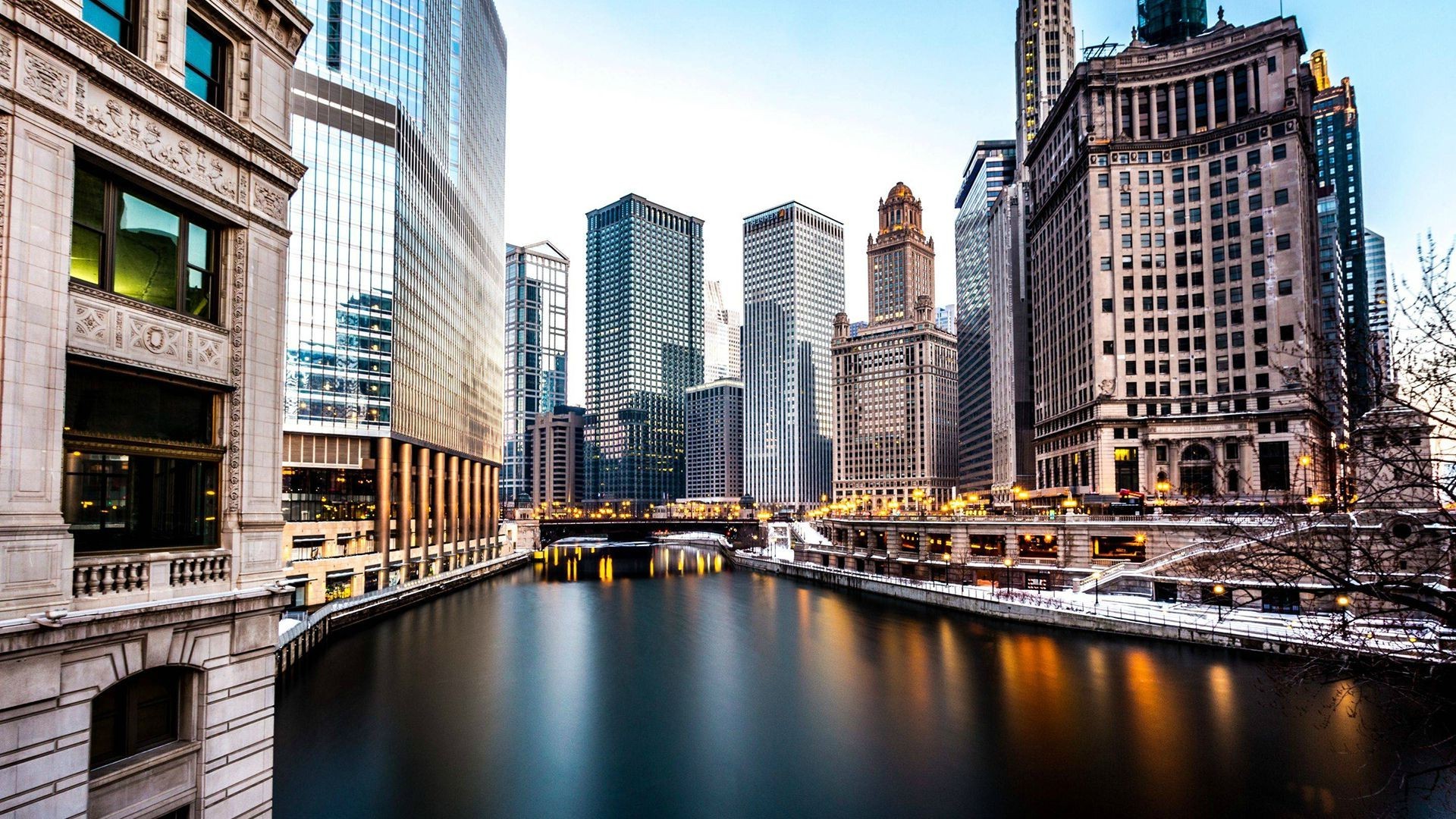 Chicago River and skyscrapers at dusk HD Wallpaper