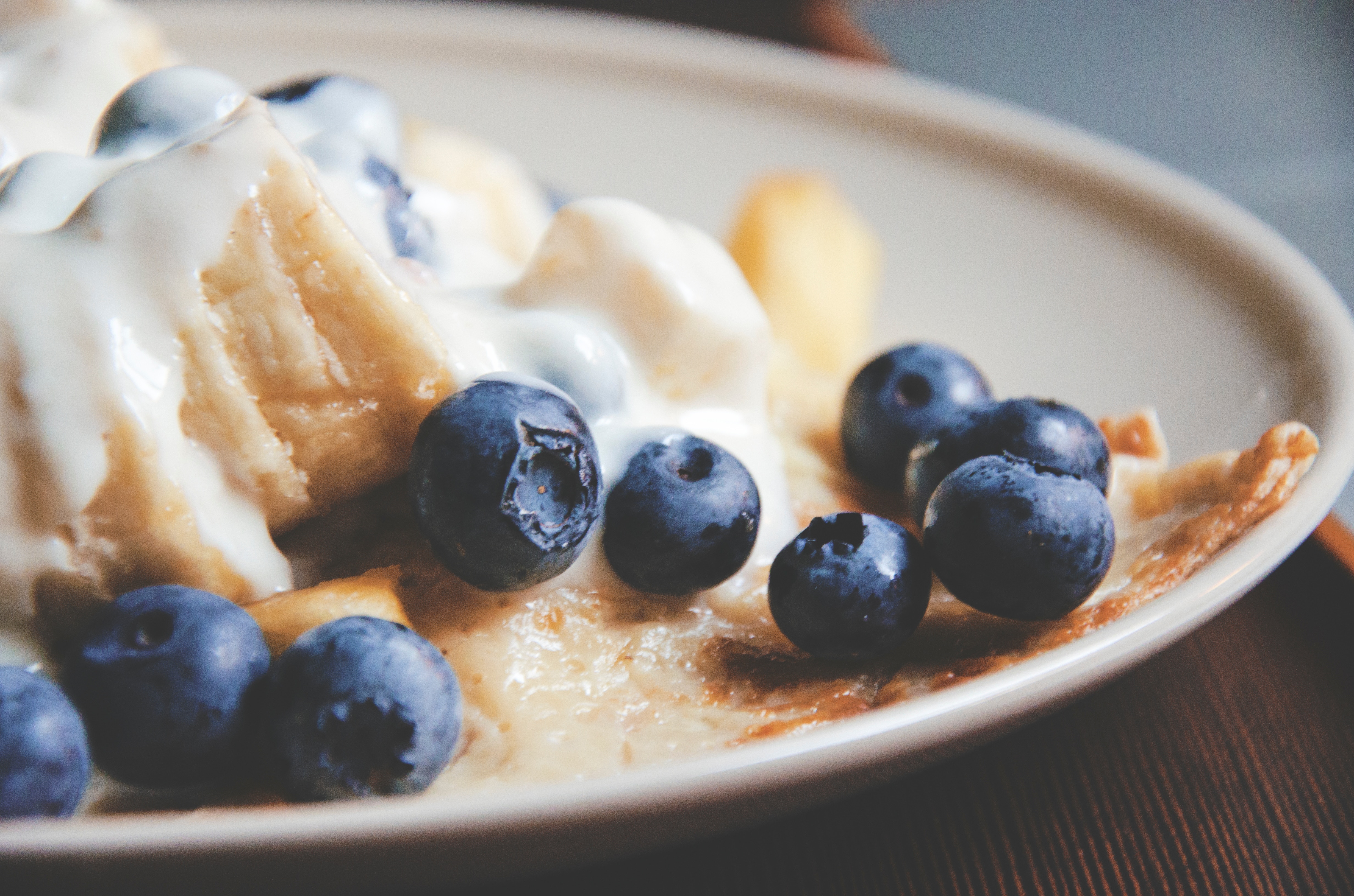 Crepe with blueberries and yogurt on a plate HD Wallpaper