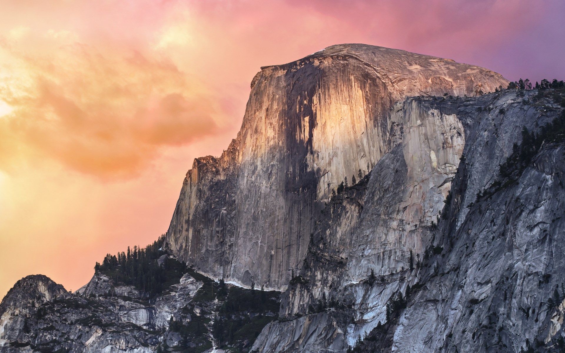 Half Dome mountain at sunset HD Wallpaper