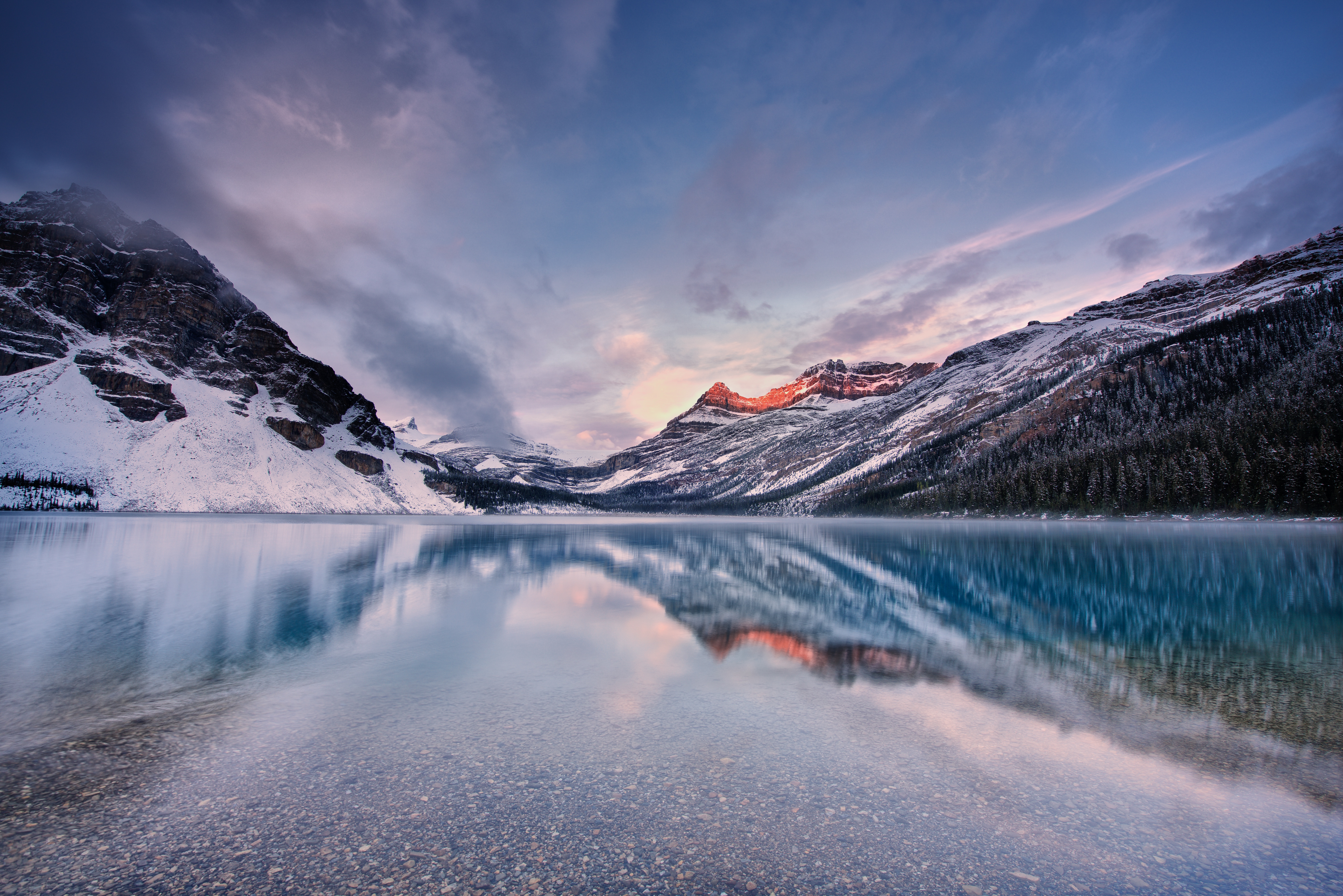 Sunrise over Bow Lake in Banff, Canada HD Wallpaper
