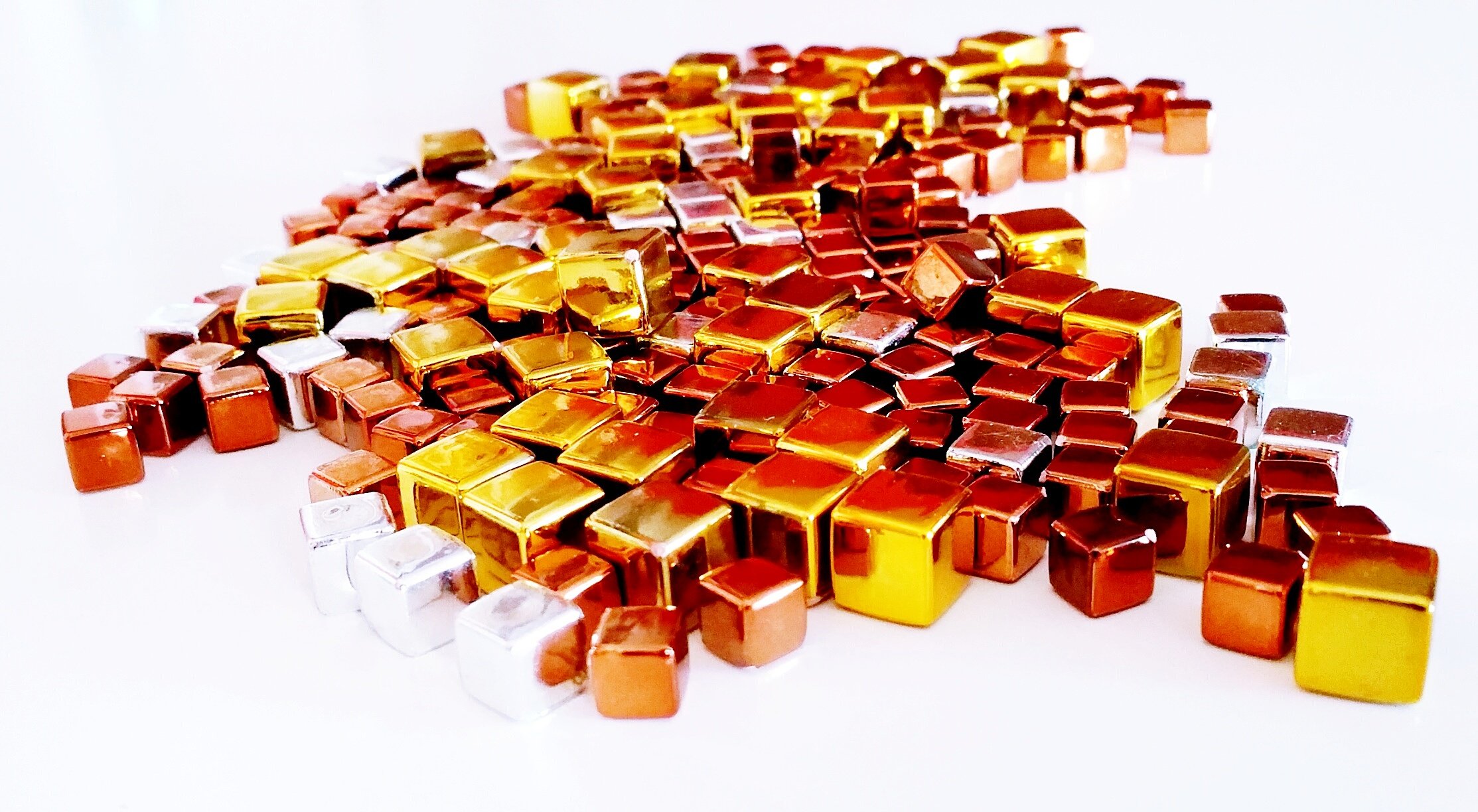 Pile of gold, copper, and silver cubes HD Wallpaper
