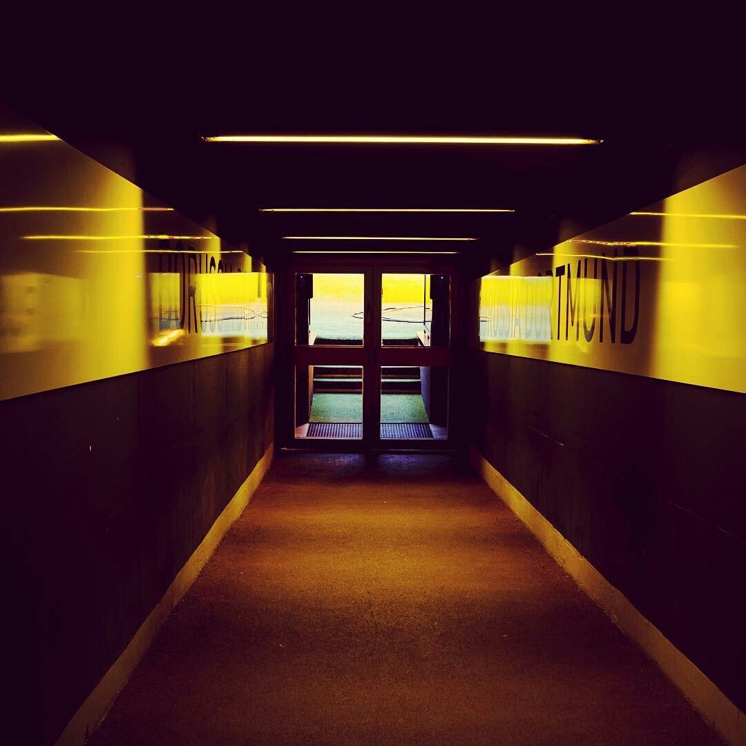 Borussia Dortmund tunnel at Signal Iduna Park HD Wallpaper