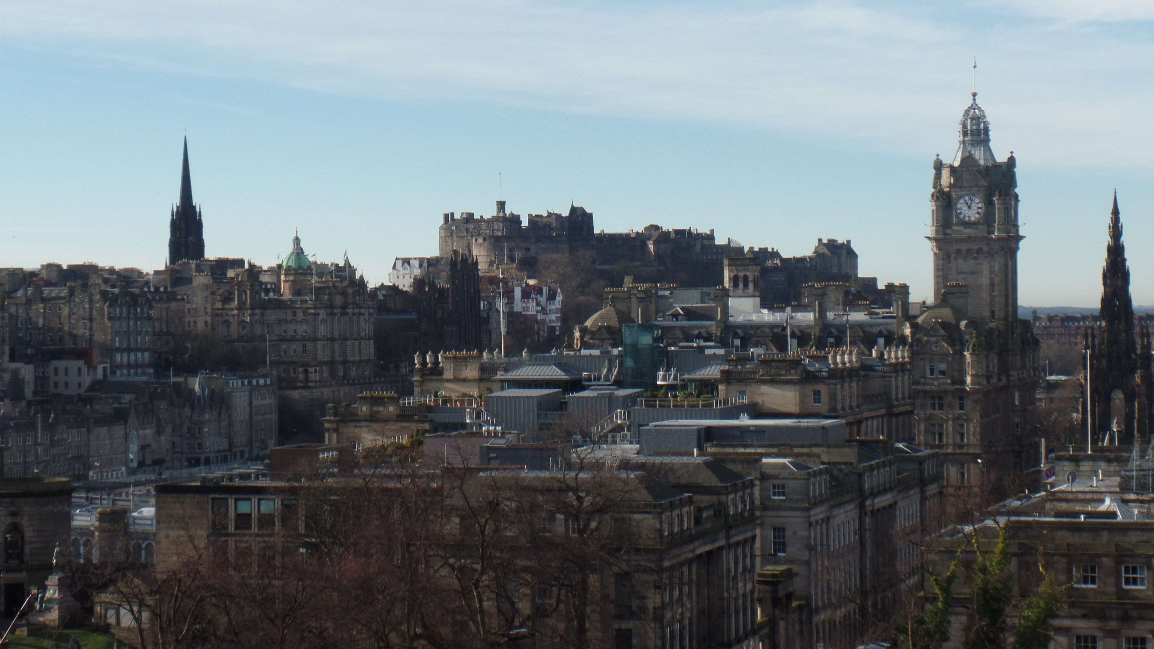 Edinburgh skyline with castle and clock tower HD Wallpaper