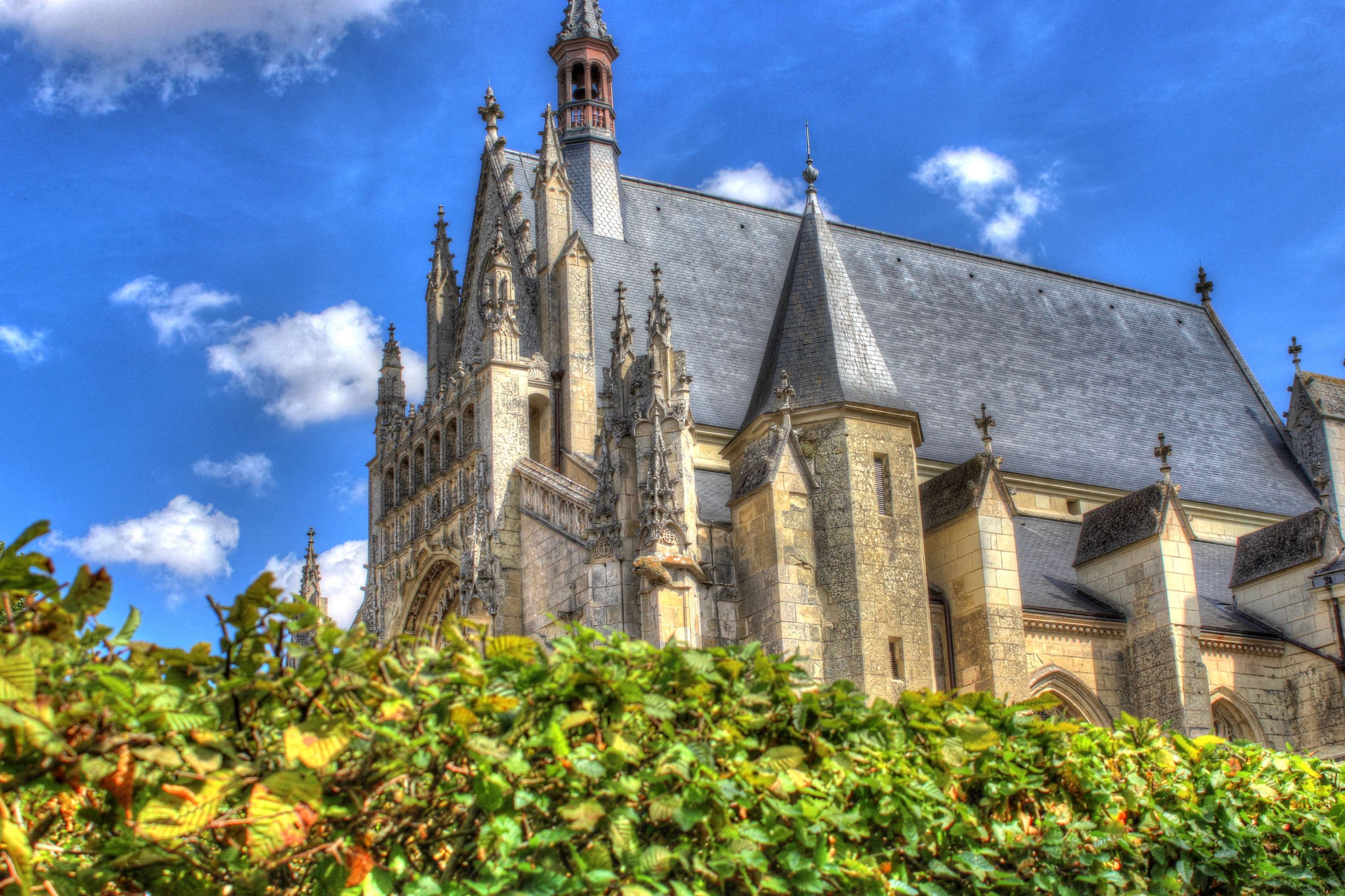 Gothic Architecture in France HD Wallpaper