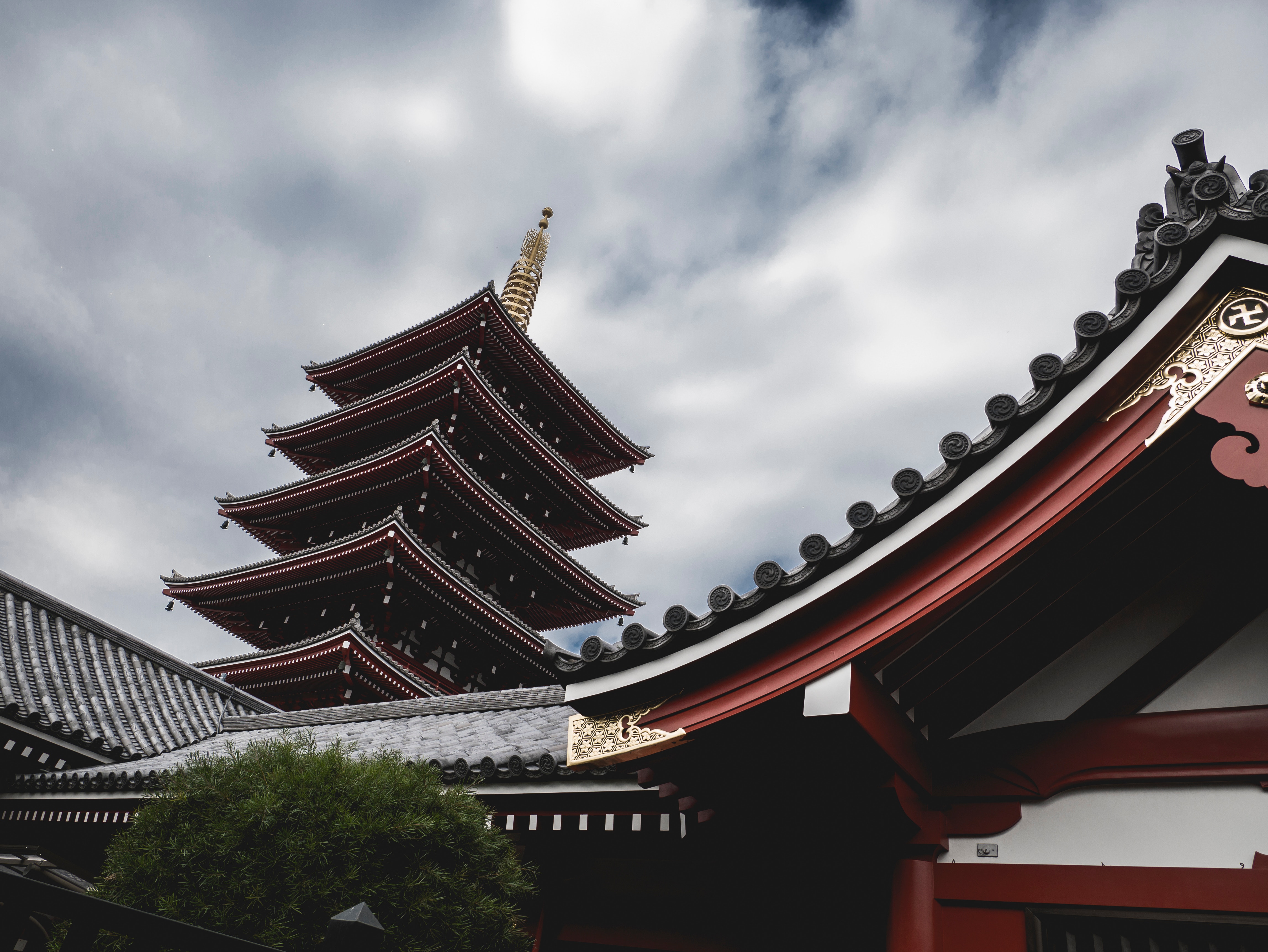 Senso-ji Temple Pagoda and Roof in Asakusa, Japan HD Wallpaper