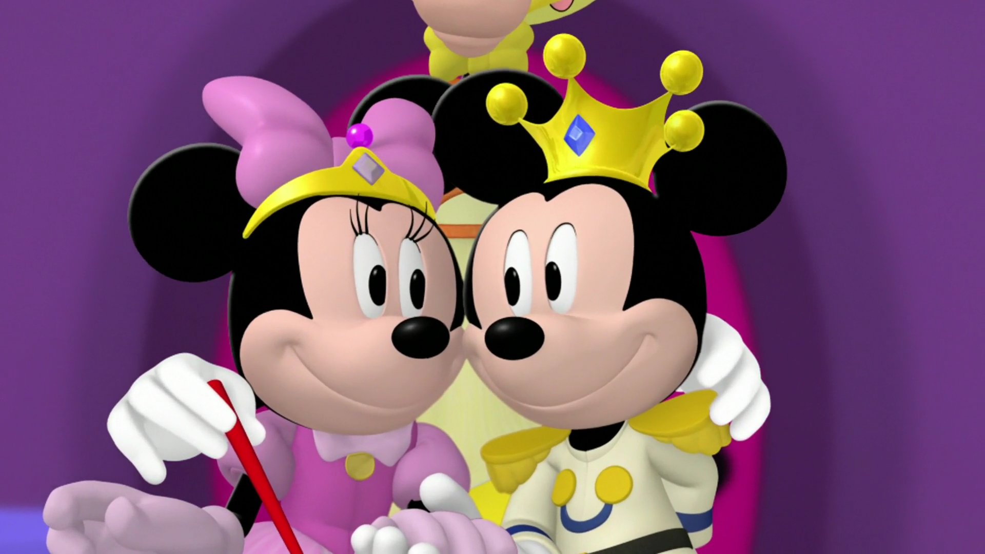 Minnie Mouse and Mickey Mouse wearing crowns HD Wallpaper