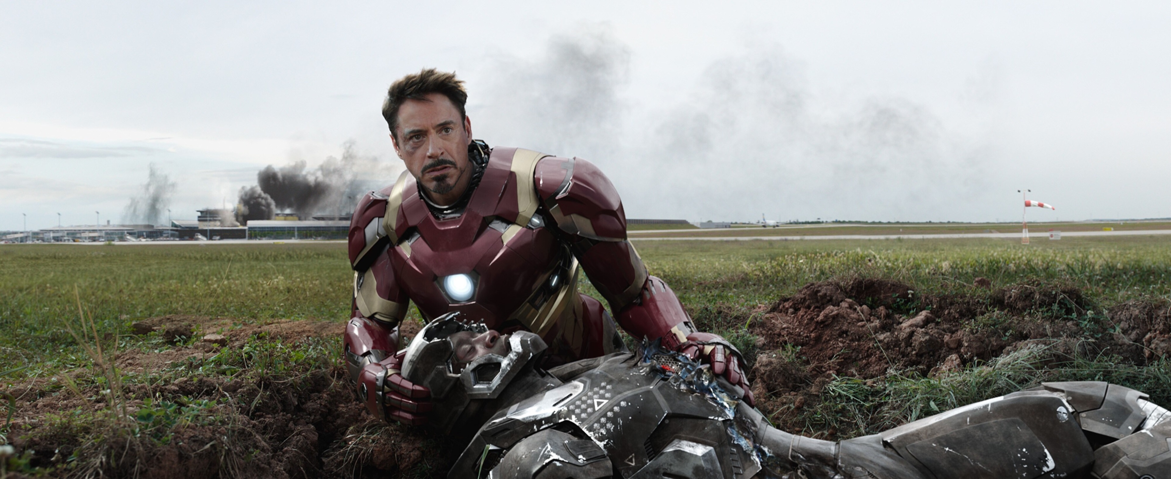 Iron Man and War Machine from Captain America: Civil War 4K HD Wallpaper