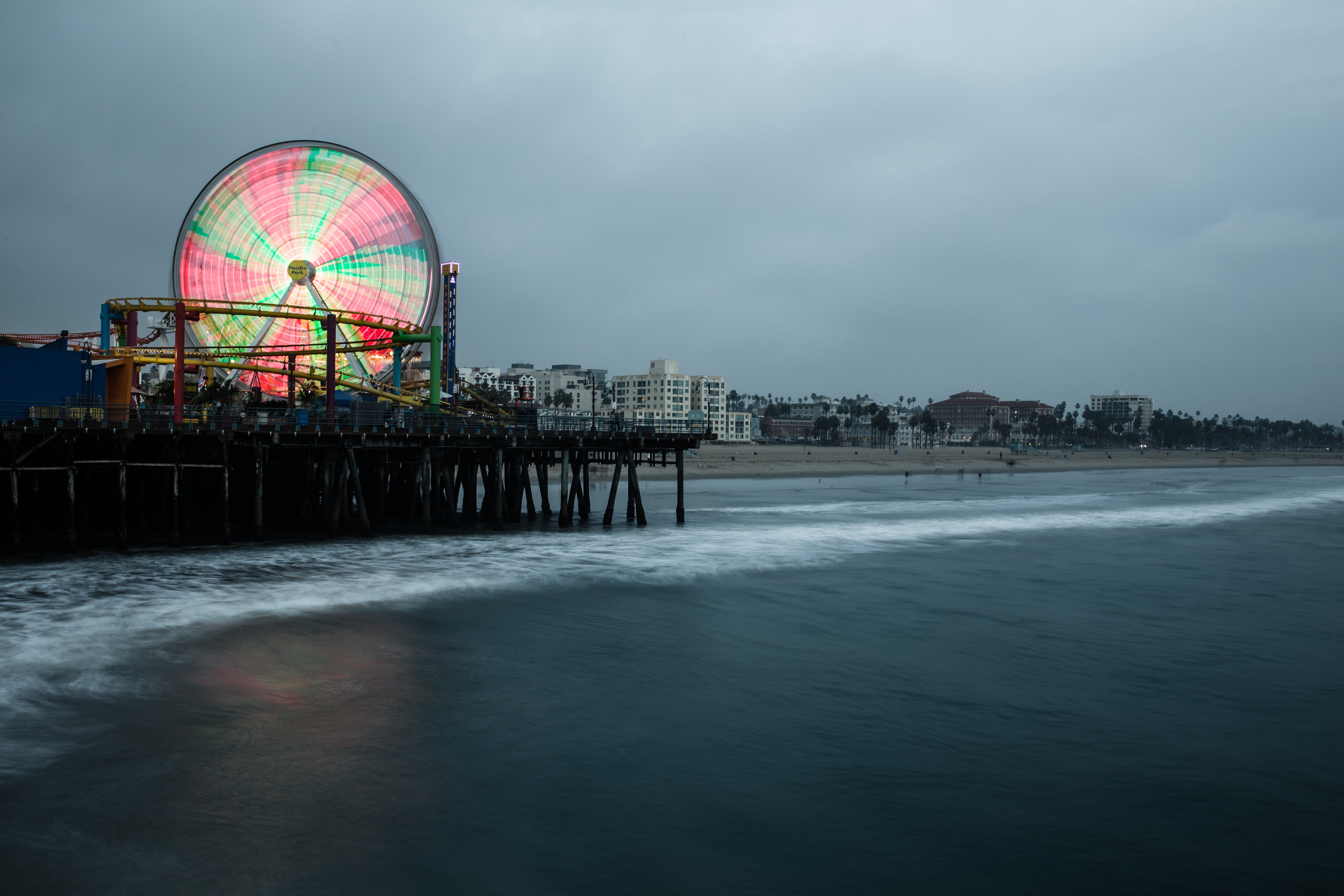 Santa Monica Pier Ferris Wheel at Dusk HD Wallpaper