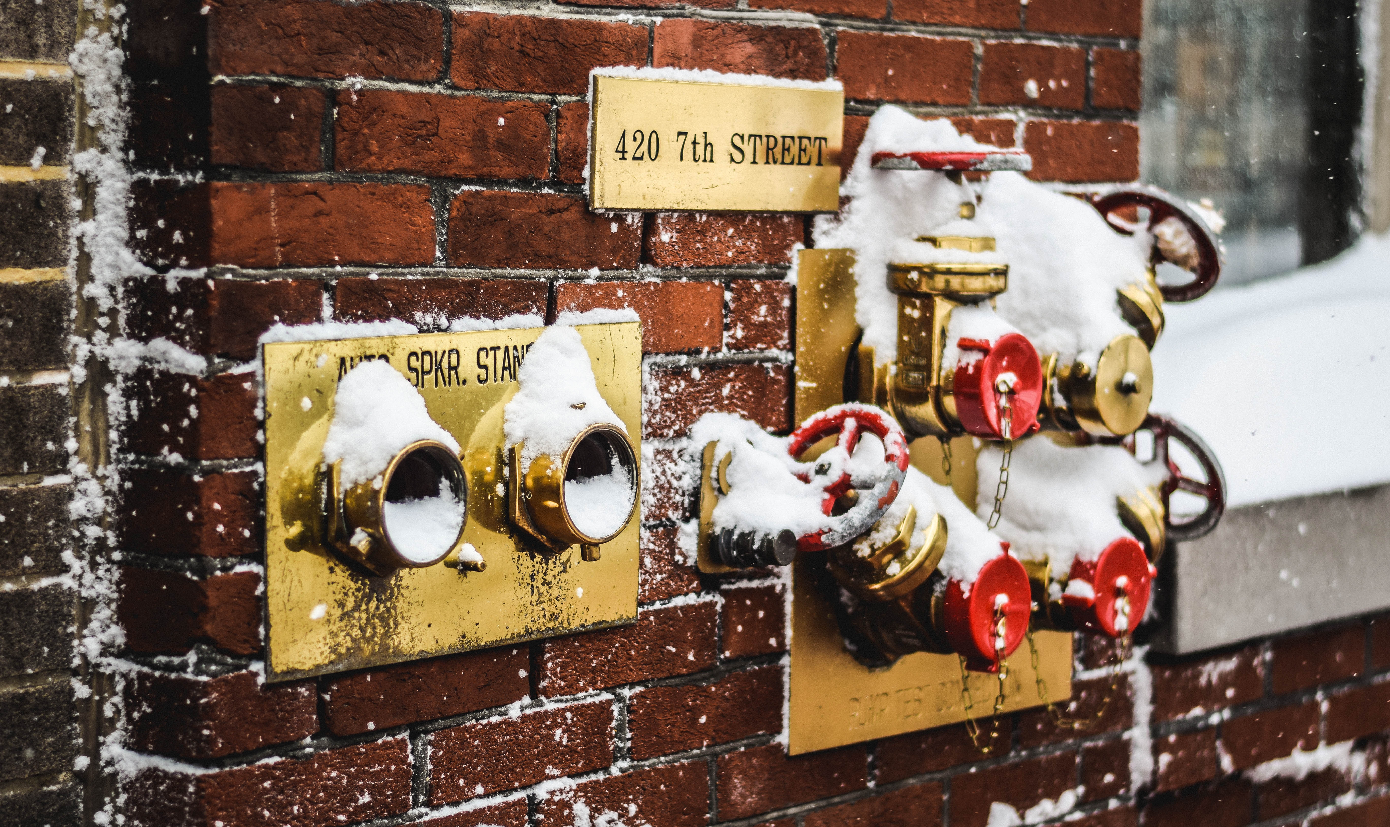 420 7th Street Fire Hydrants in Snow HD Wallpaper