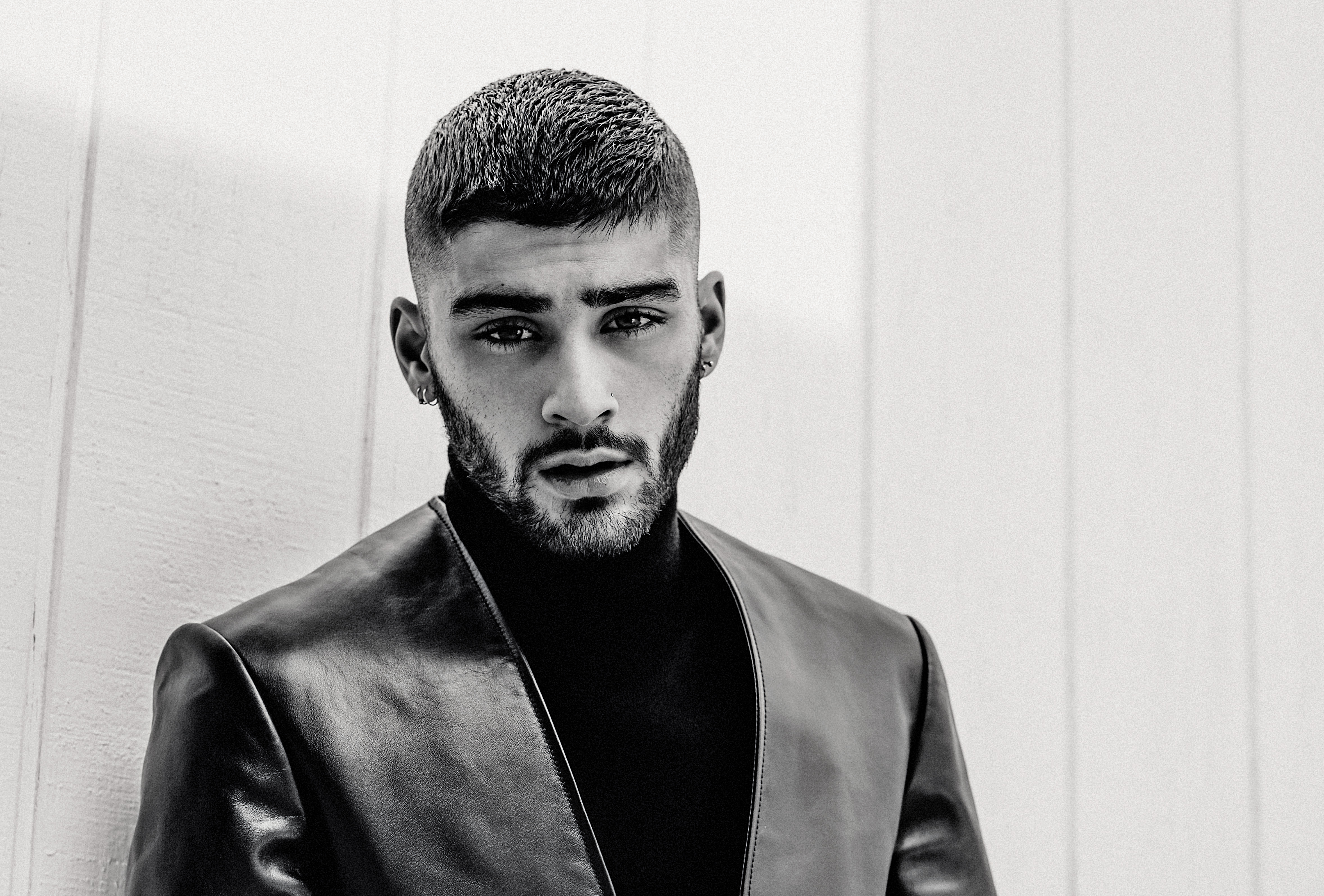 Zayn Malik in black and white HD Wallpaper