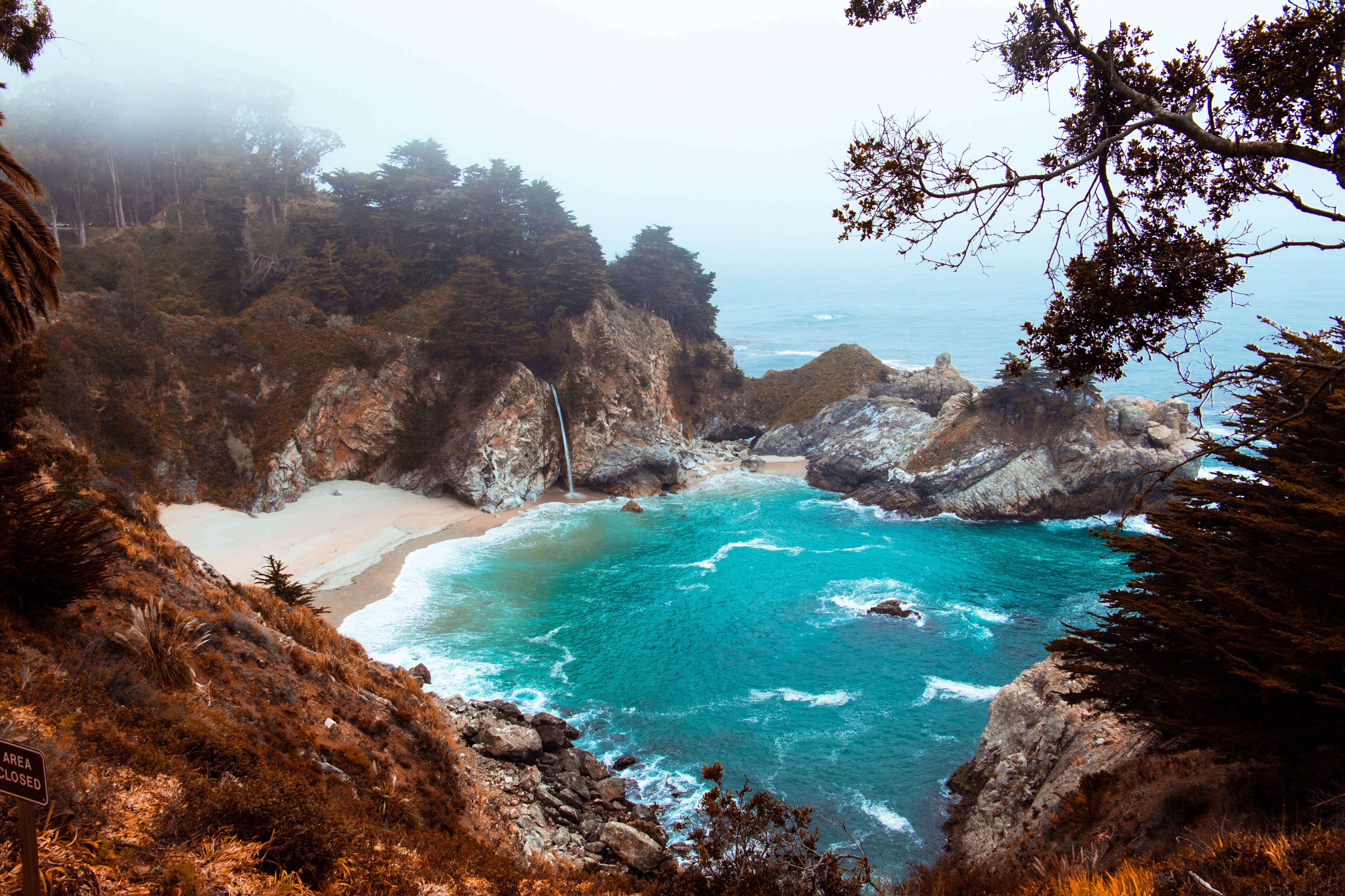 McWay Falls at Julia Pfeiffer Burns State Park, Big Sur HD Wallpaper