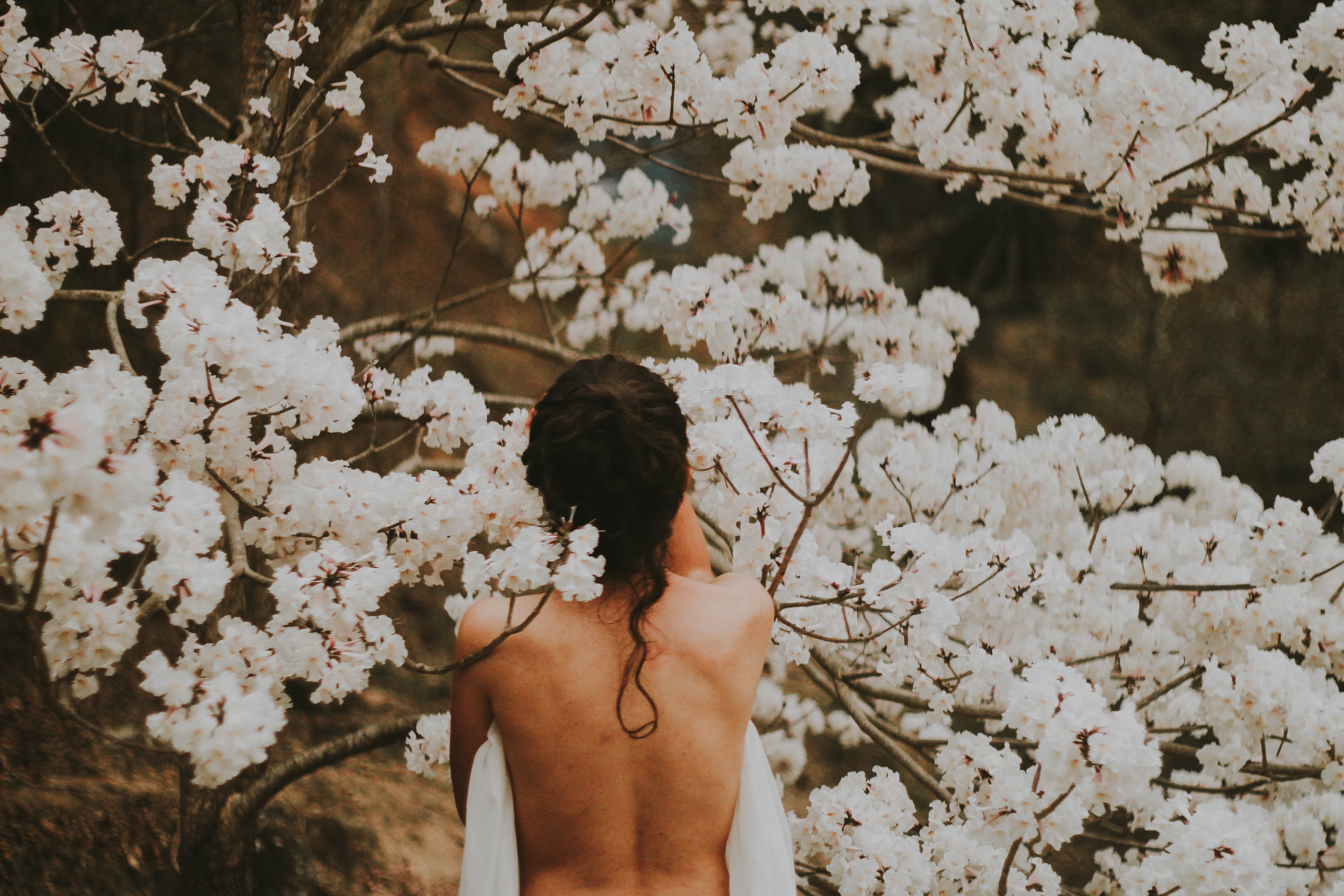 Woman in white flowers HD Wallpaper